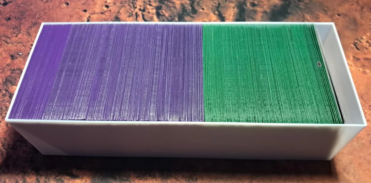 Giá đỡ thẻ bài Arkham Horror LCG cho thẻ đã bọc