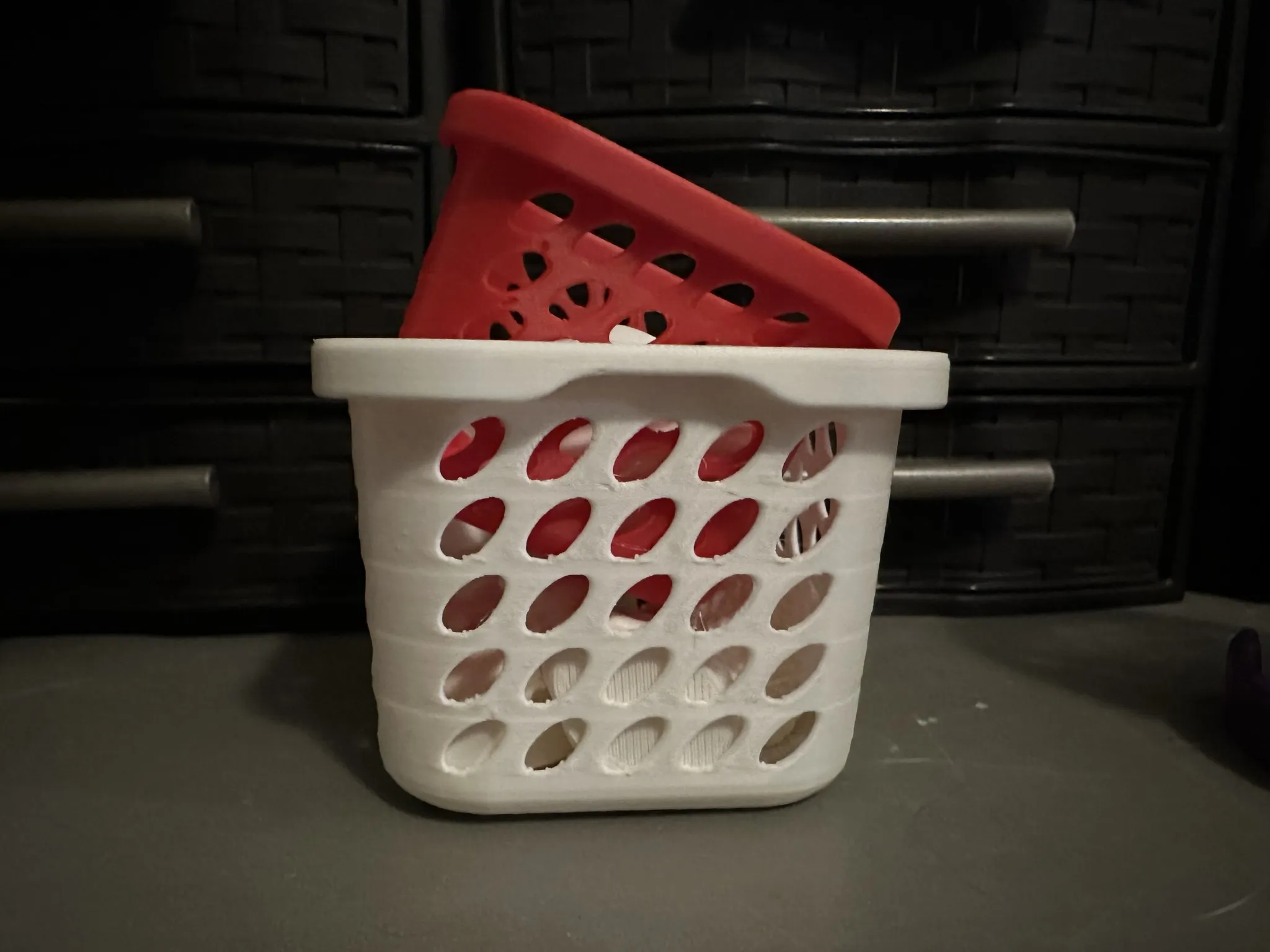 Giỏ giặt mini với lỗ hình oval