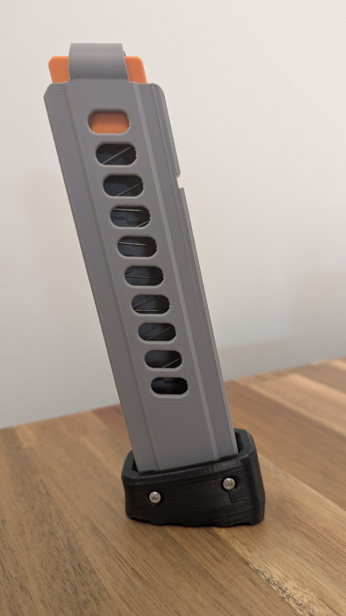 Mag Angled Talon cho tay cầm Foxbat