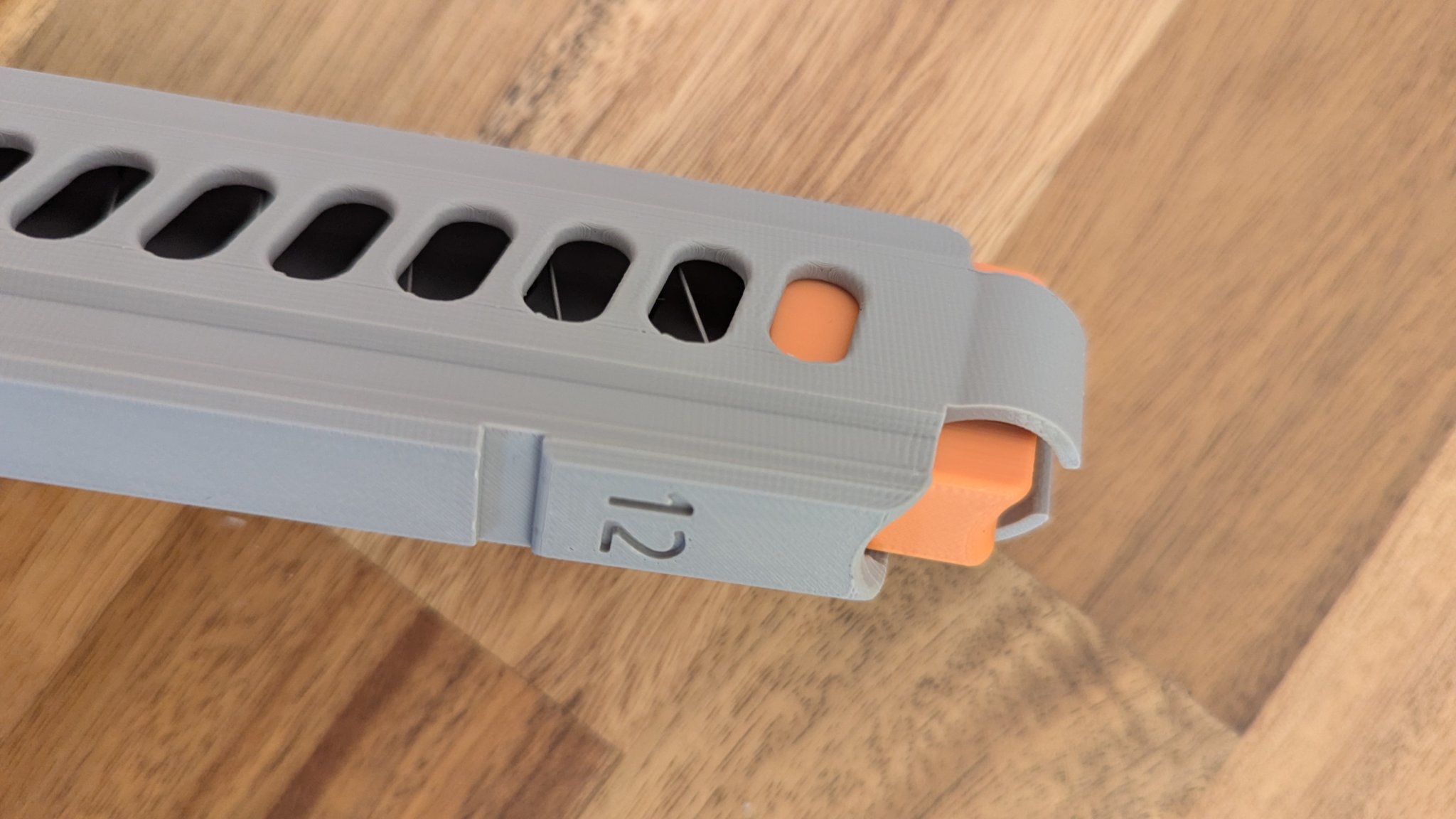 Mag Angled Talon cho tay cầm Foxbat