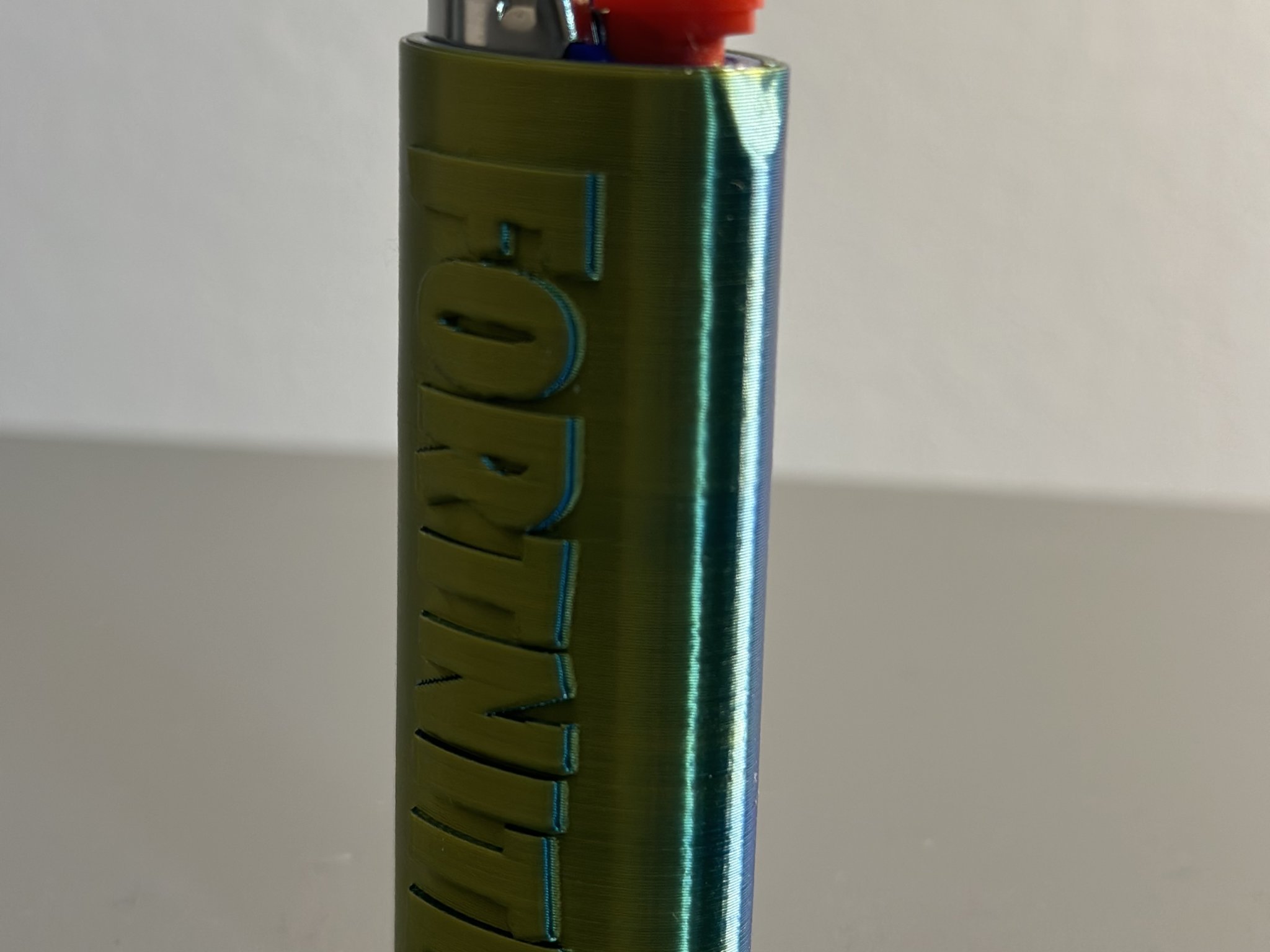 Vỏ bọc bật lửa BIC thiết kế theo phong cách Fortnite