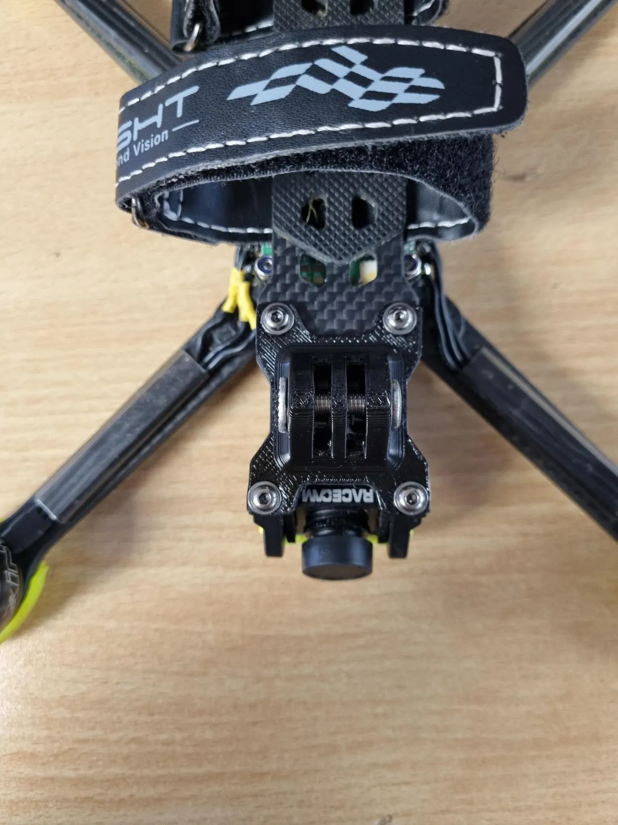 Đế gắn Go Pro cho khung NAZGUL XL5 ECO mới