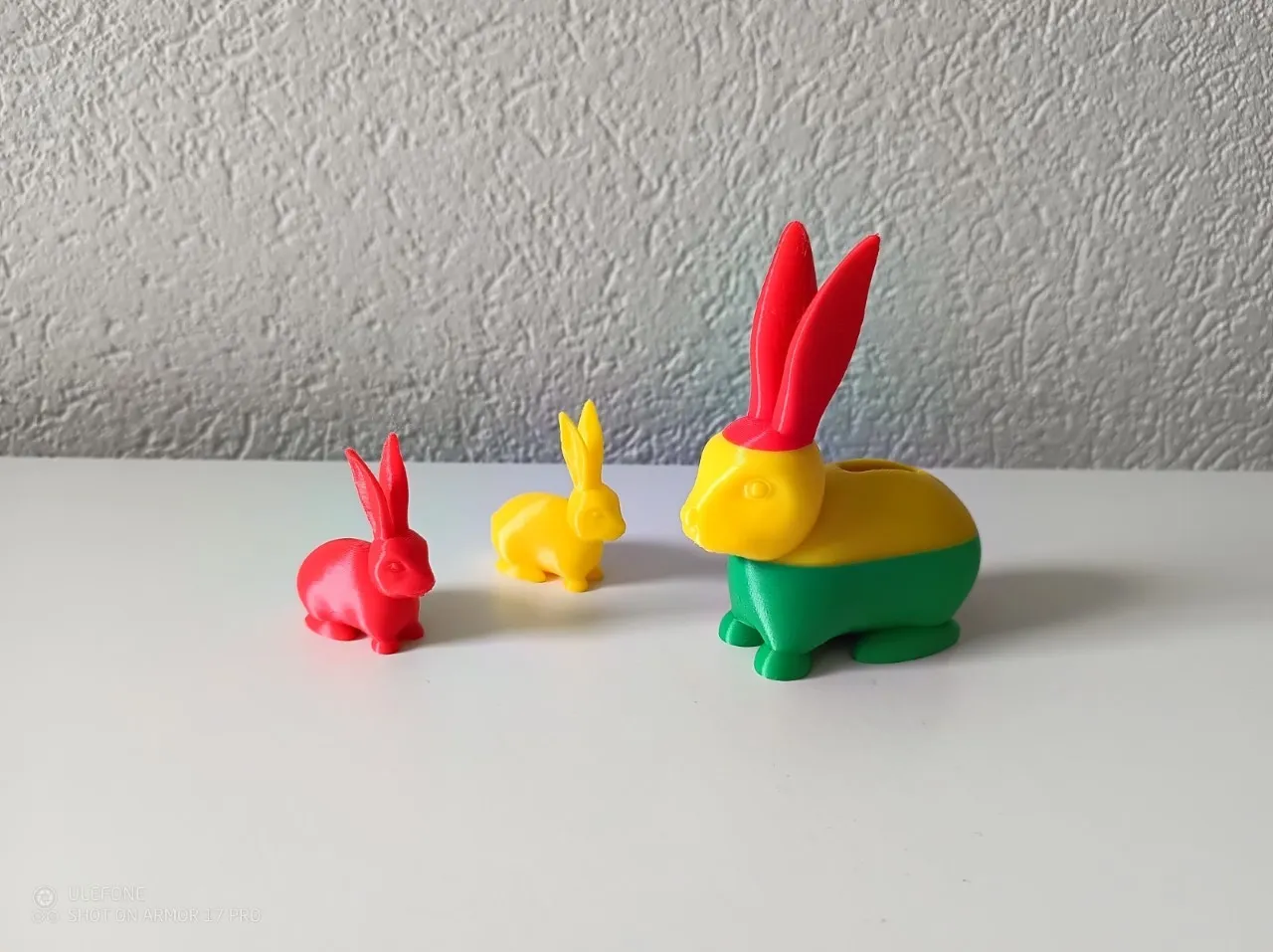 Thỏ dễ thương in 3D với tai mượt mà