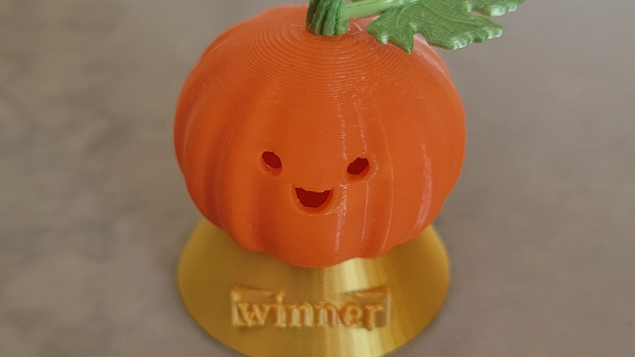 Giá đỡ cúp bí ngô dễ thương cho Halloween