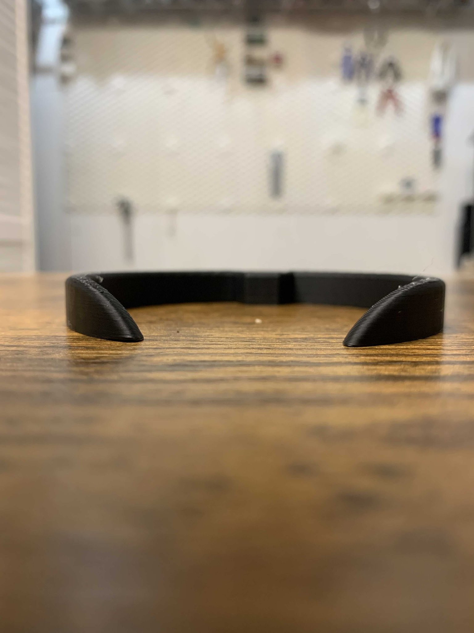 Đế bàn cho cánh tay hiển thị linh hoạt và có thể tạo dáng c...