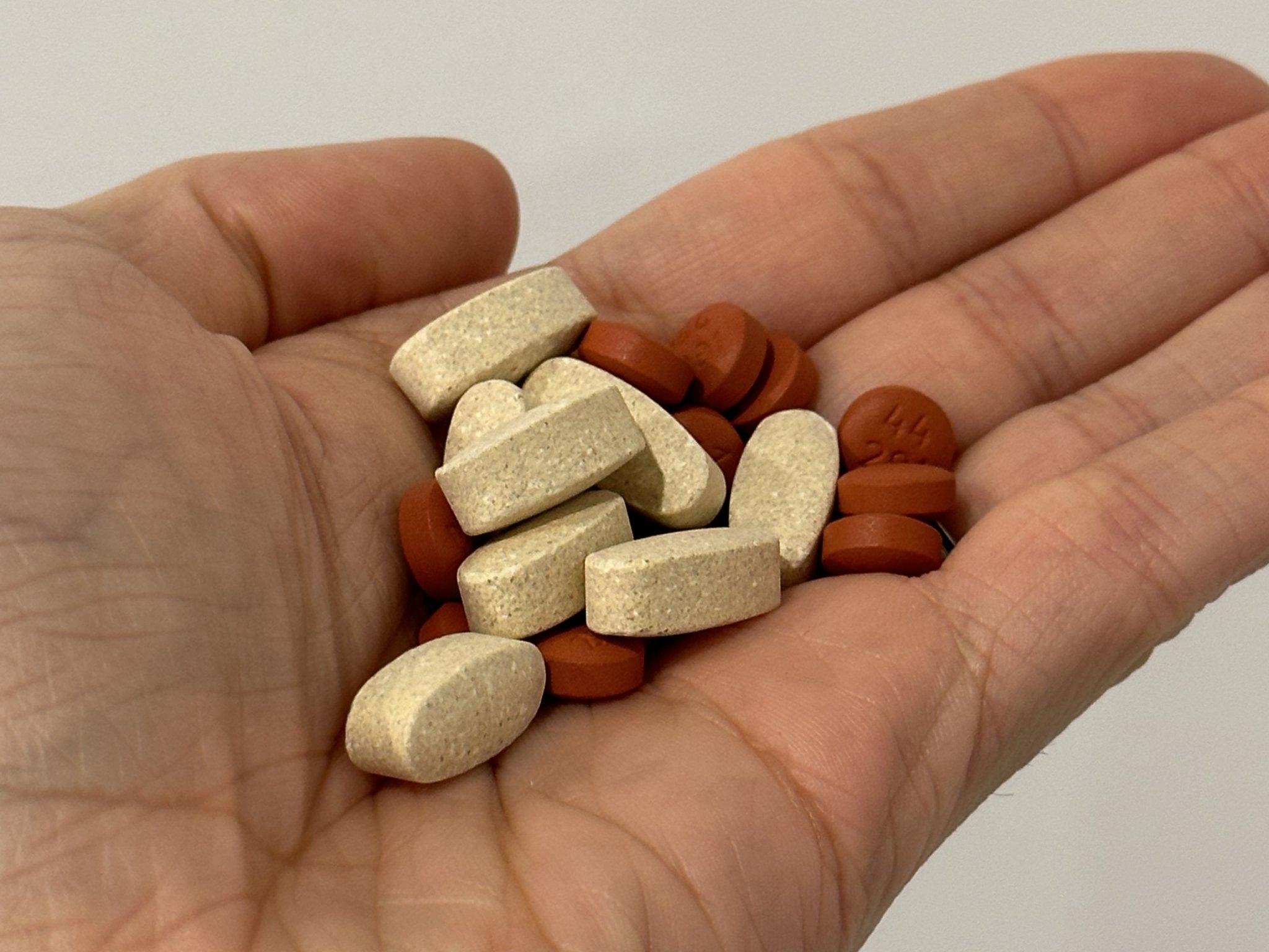 Hộp đựng thuốc tuần Jumbo với thiết kế cá nhân hóa