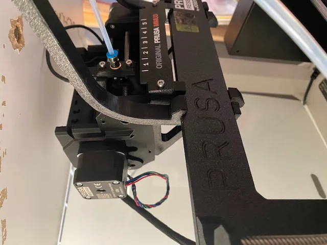 Cơ sở phẳng cho MMU3 với hỗ trợ đĩa trước