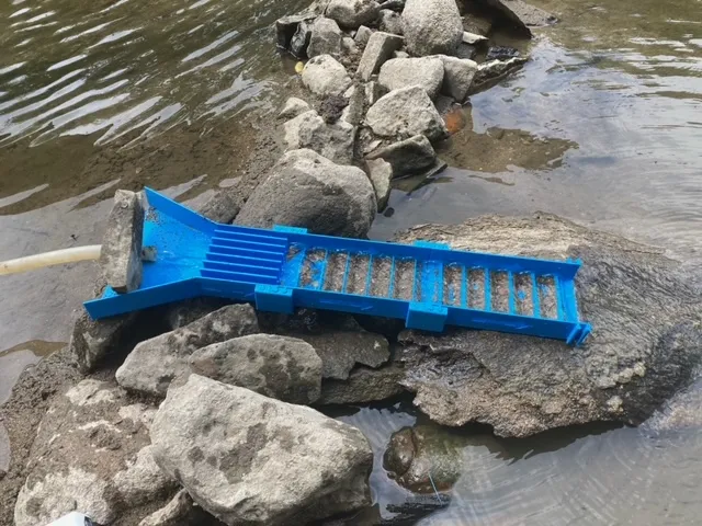 Hộp rửa vàng di động cho chuyến đi phượt