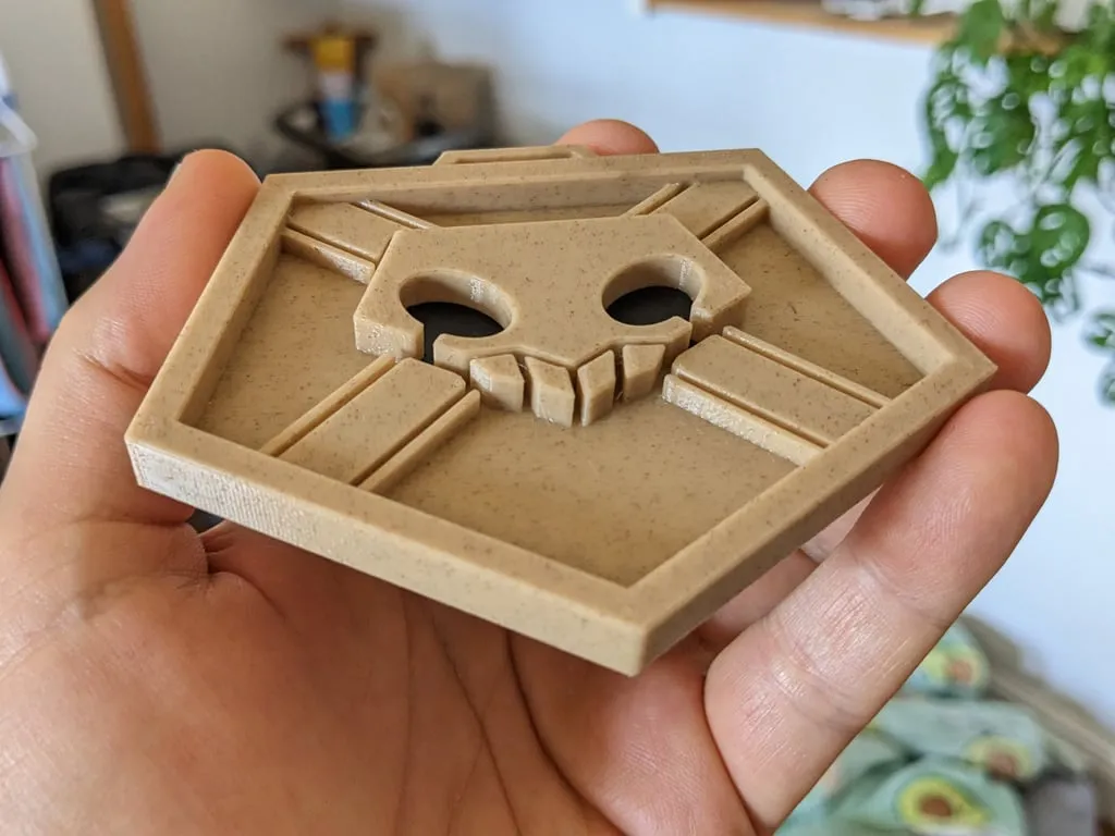 Huy hiệu Soul Reaper Bleach với mắt có thể gắn vào