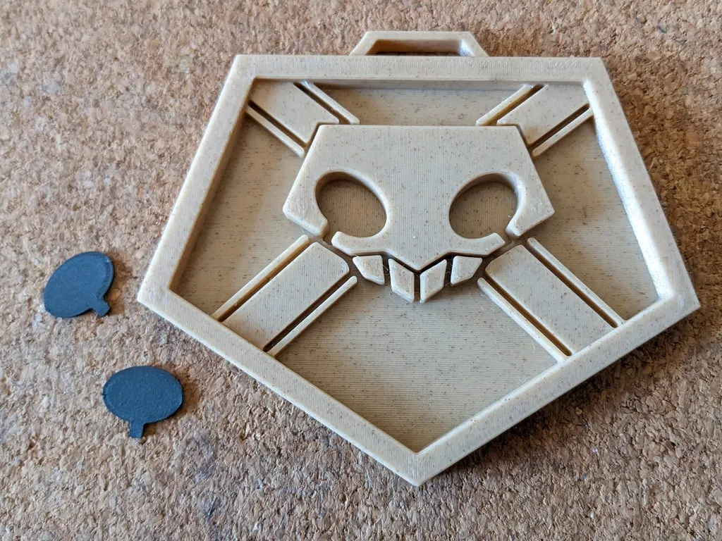 Huy hiệu Soul Reaper Bleach với mắt có thể gắn vào