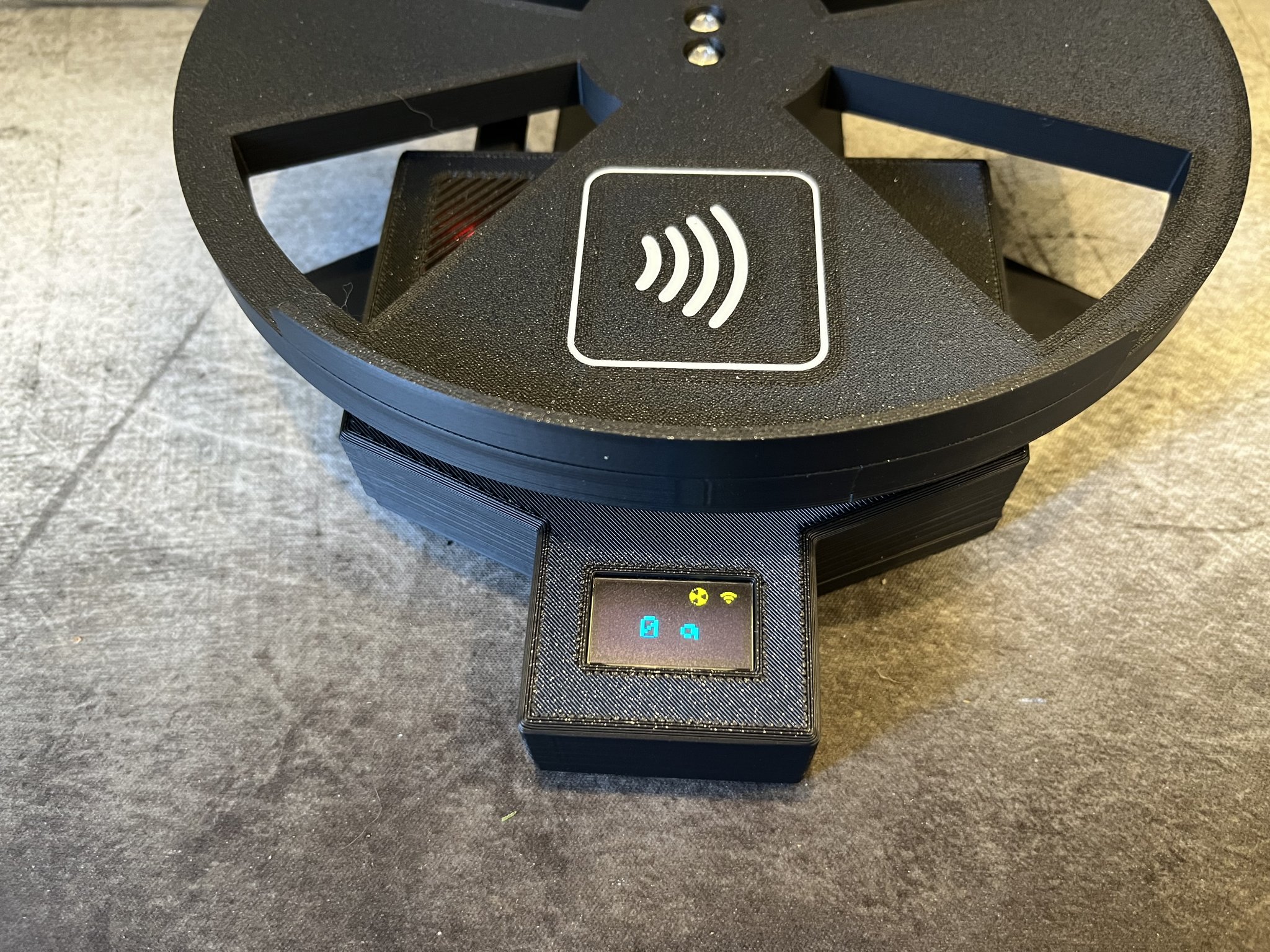 Thang đo cuộn filament FilaMan nâng cấp dựa trên NFC