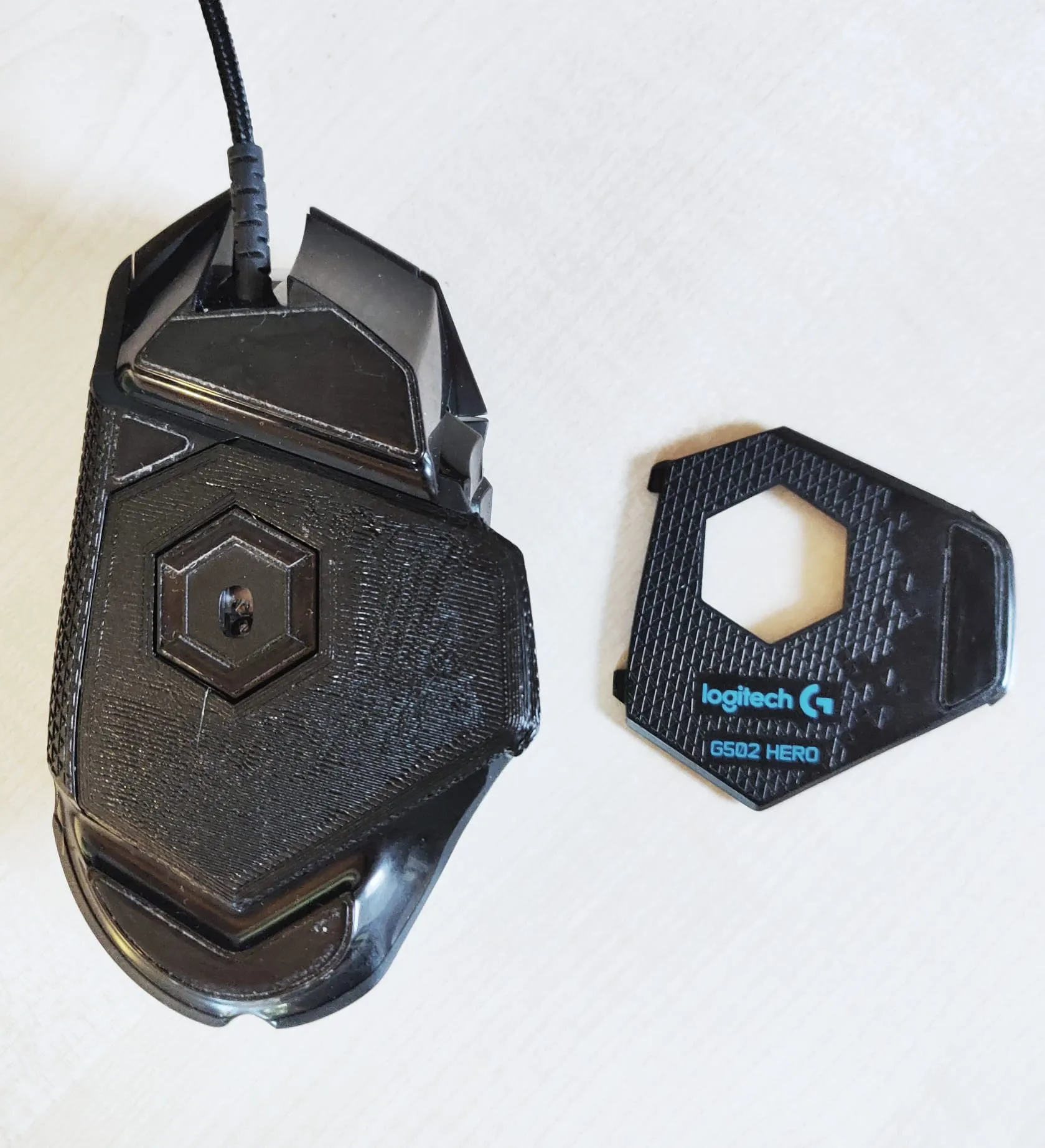 Thay thế đế cho chuột Logitech G502 Hero và Lightspeed