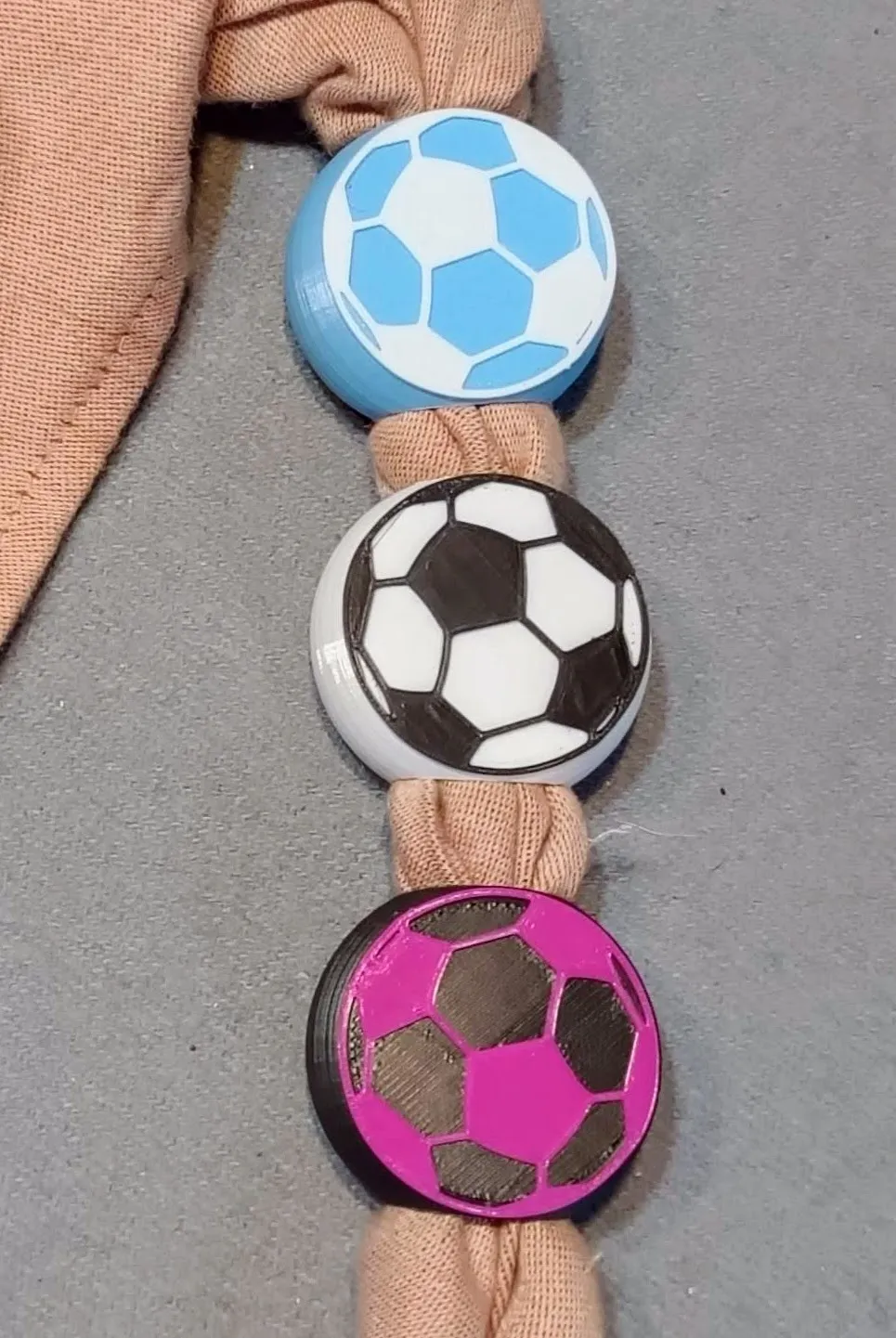 Vòng khăn quàng cổ hình bóng đá cho Hướng đạo sinh