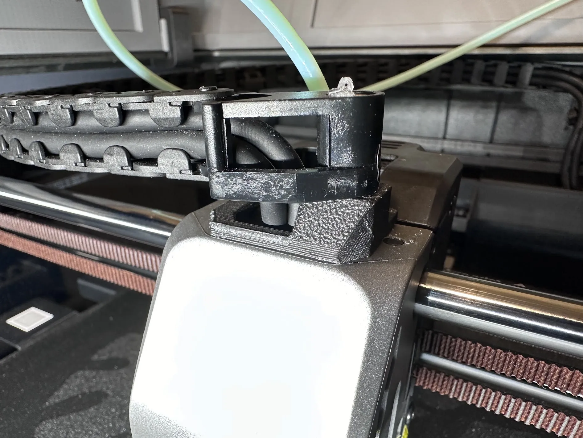 Sửa chữa bu lông bị hỏng cho K1 Max