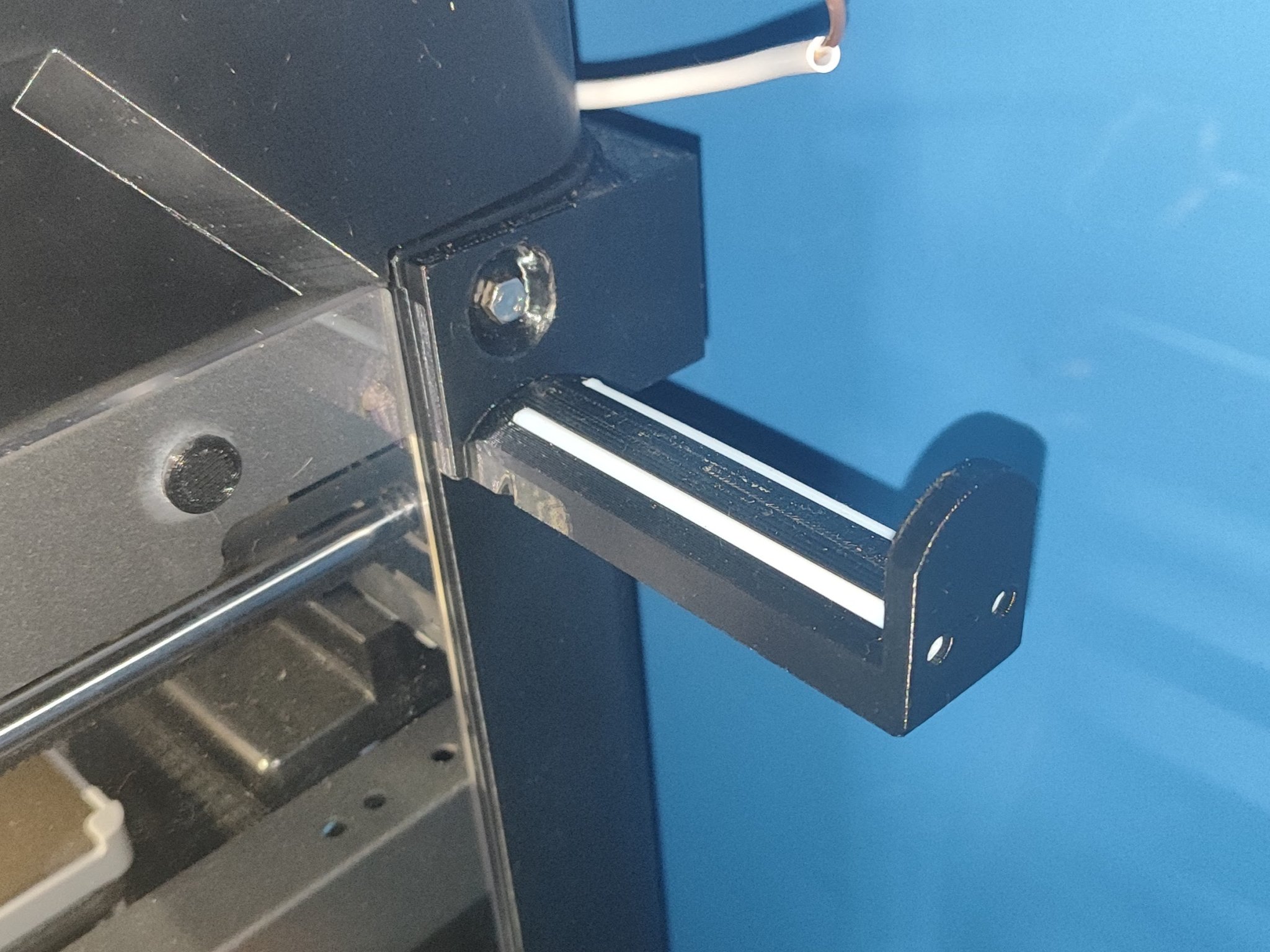 Giá đỡ cuộn filament bên phải cho máy in 3D AD5M