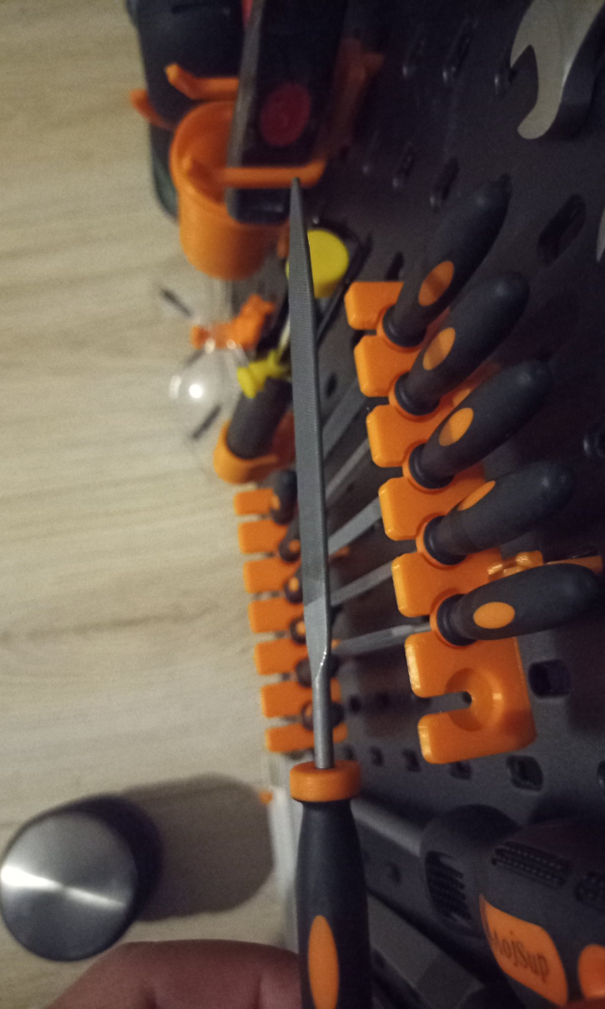 Giá đỡ tài liệu 6 khe cắm với móc đa năng IKEA Skadis