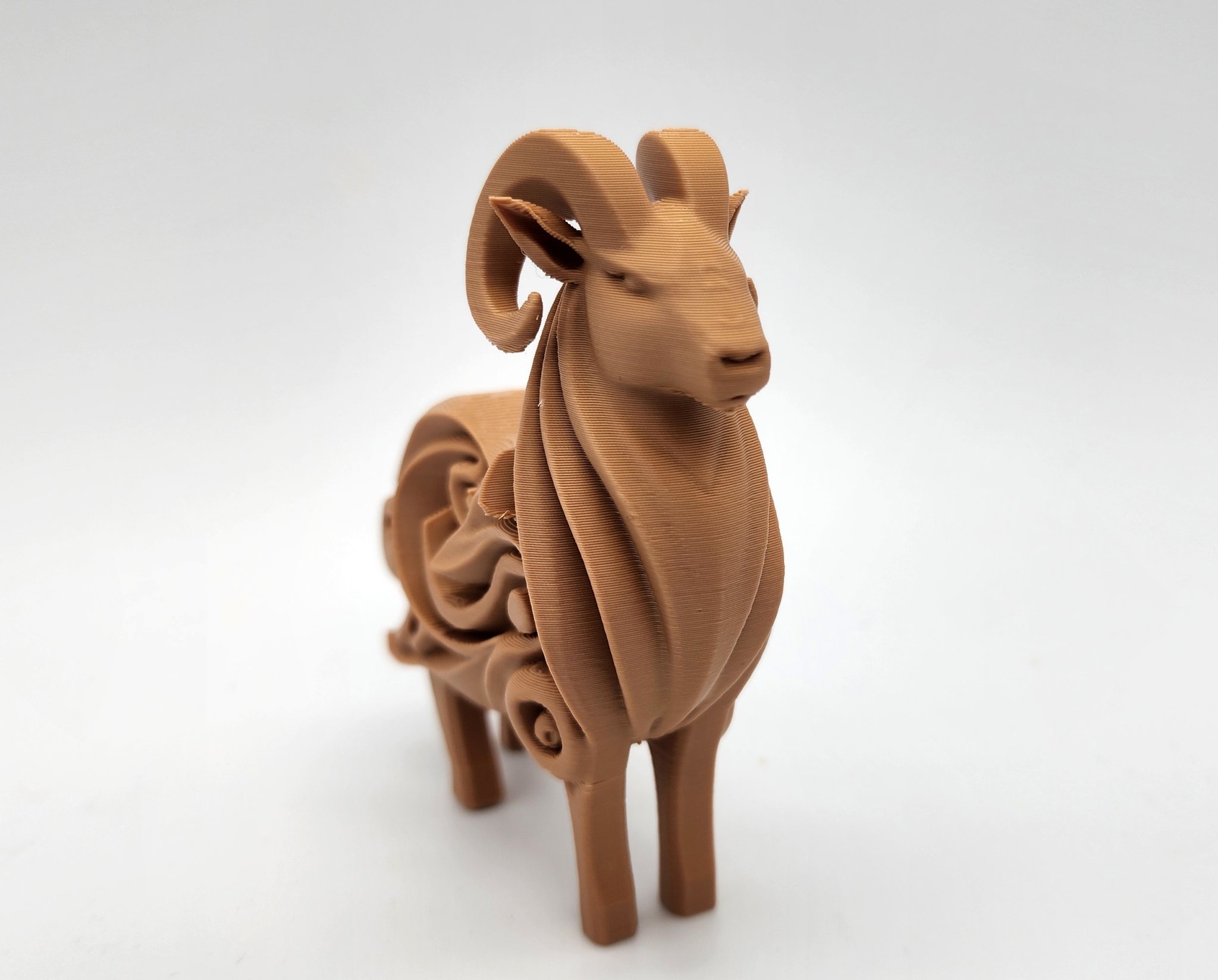 Tượng cừu khắc gỗ phong cách Viking