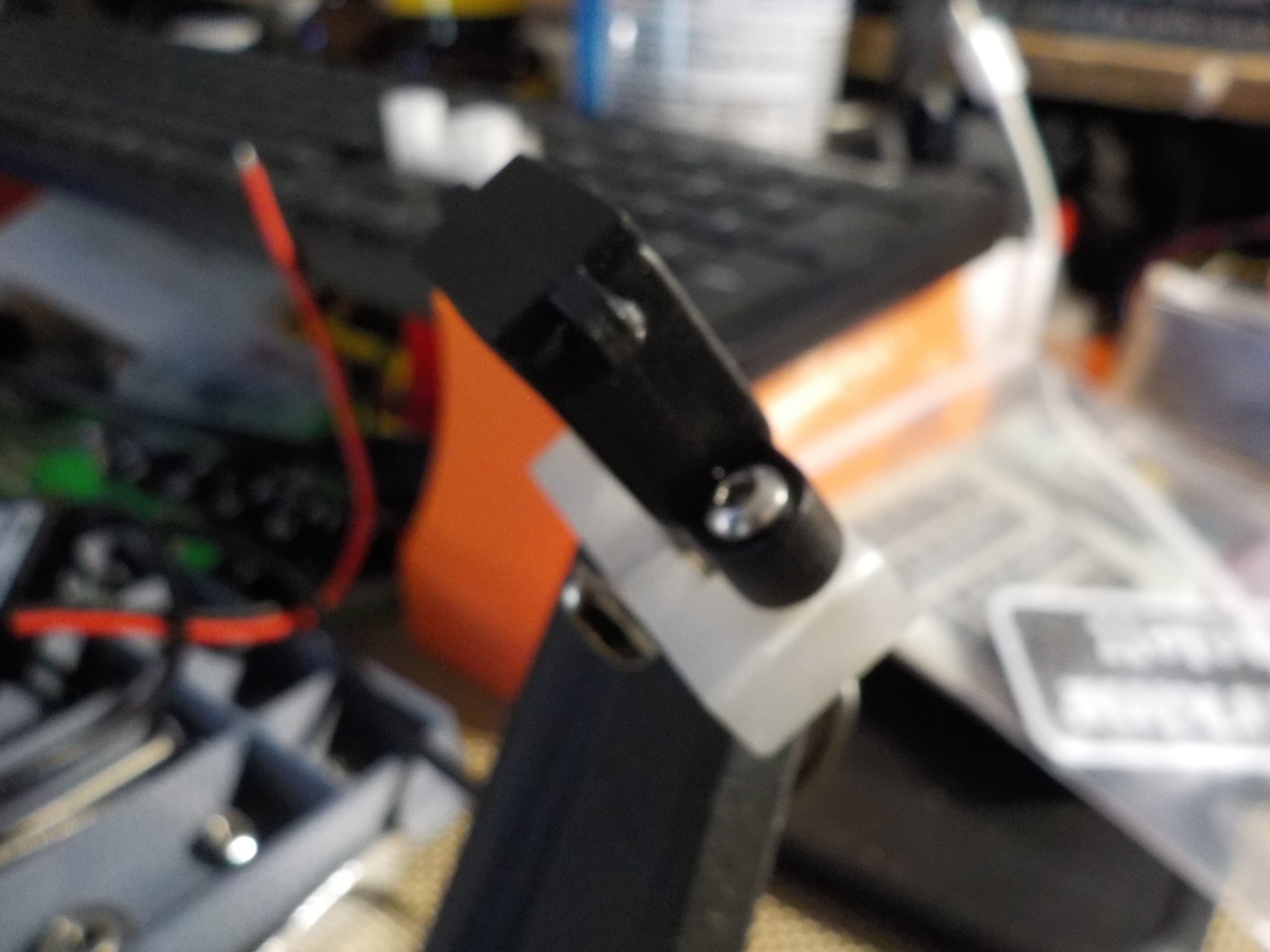 Giá đỡ gắn cổng USB Yipin Hexha cho máy in 3D