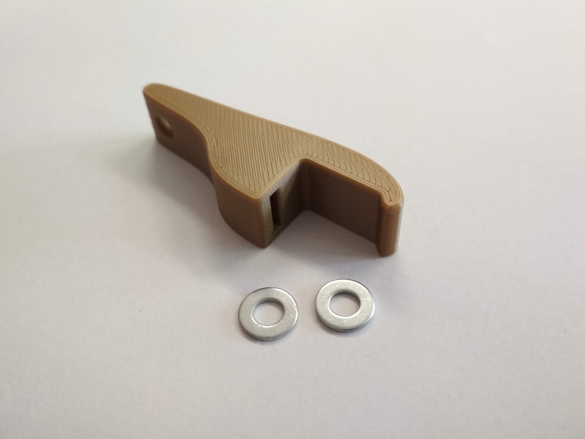 Móc khóa mở nắp chai tiện lợi, nhỏ gọn