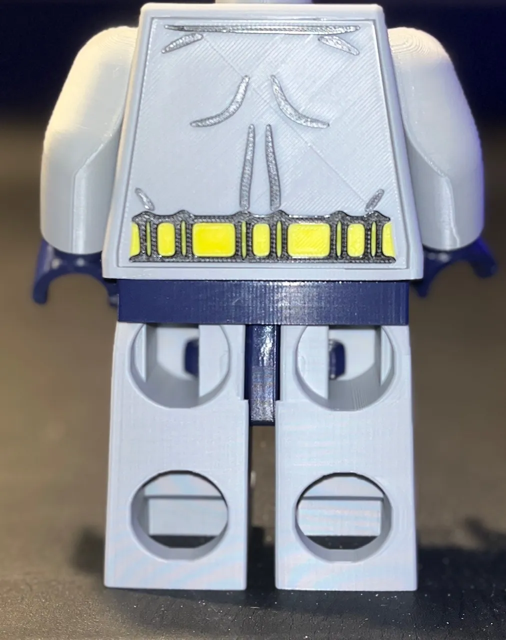 Nhân vật Batman và Robin kích thước khổng lồ từ Batcave