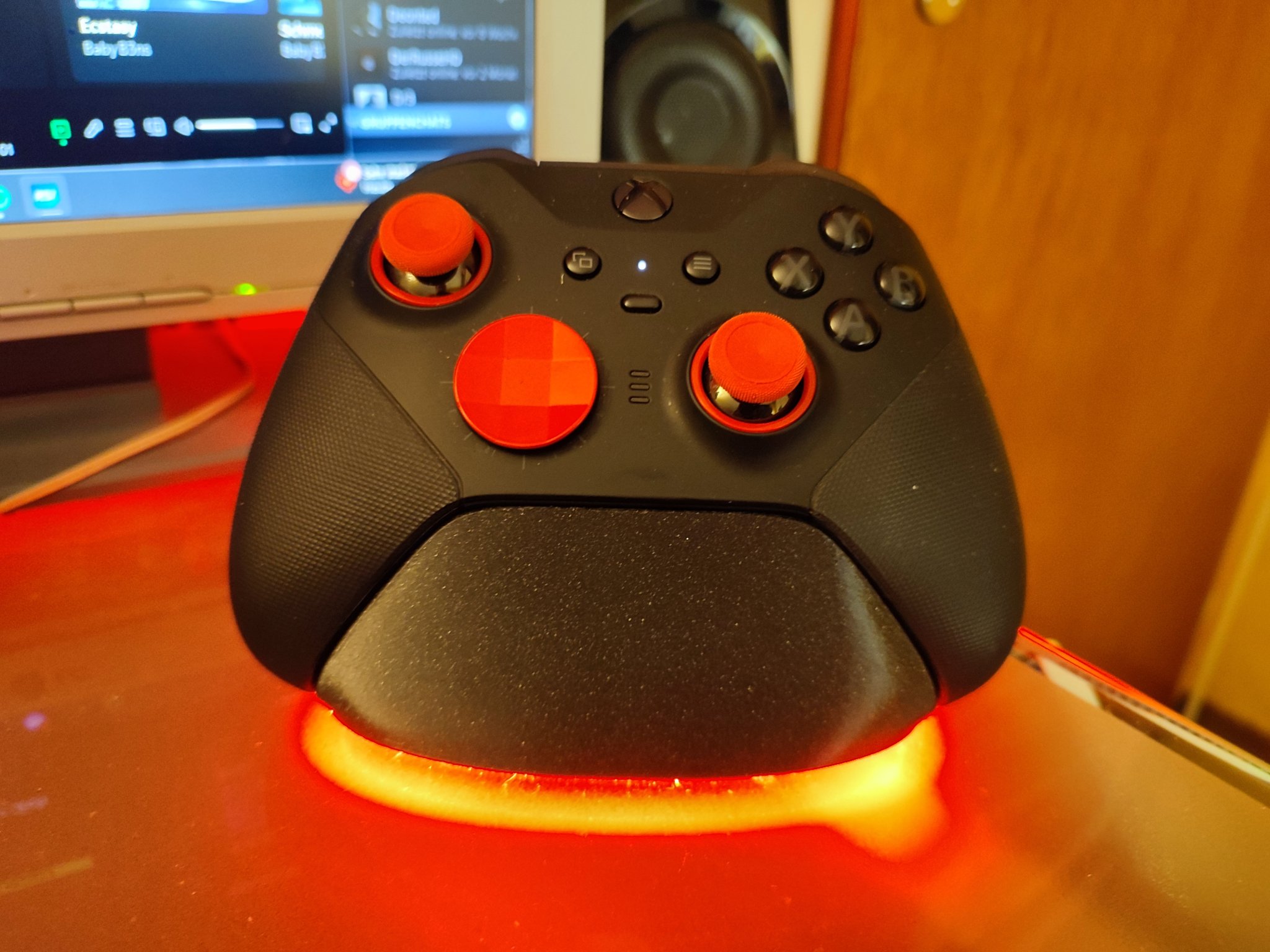 Giá đỡ điều khiển Xbox Elite Series 2 với đèn LED