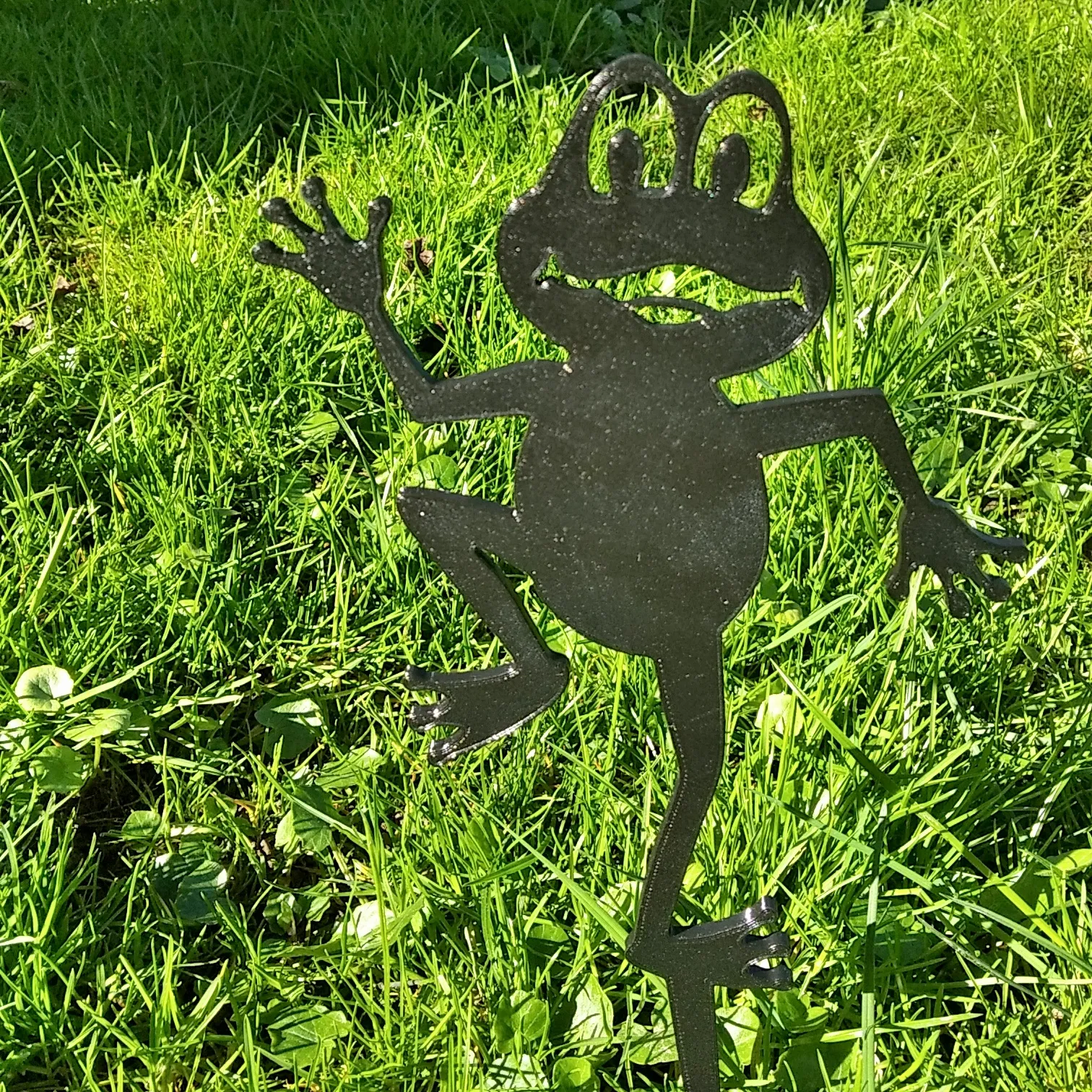 Silhouette ếch trang trí cho vườn và chậu hoa