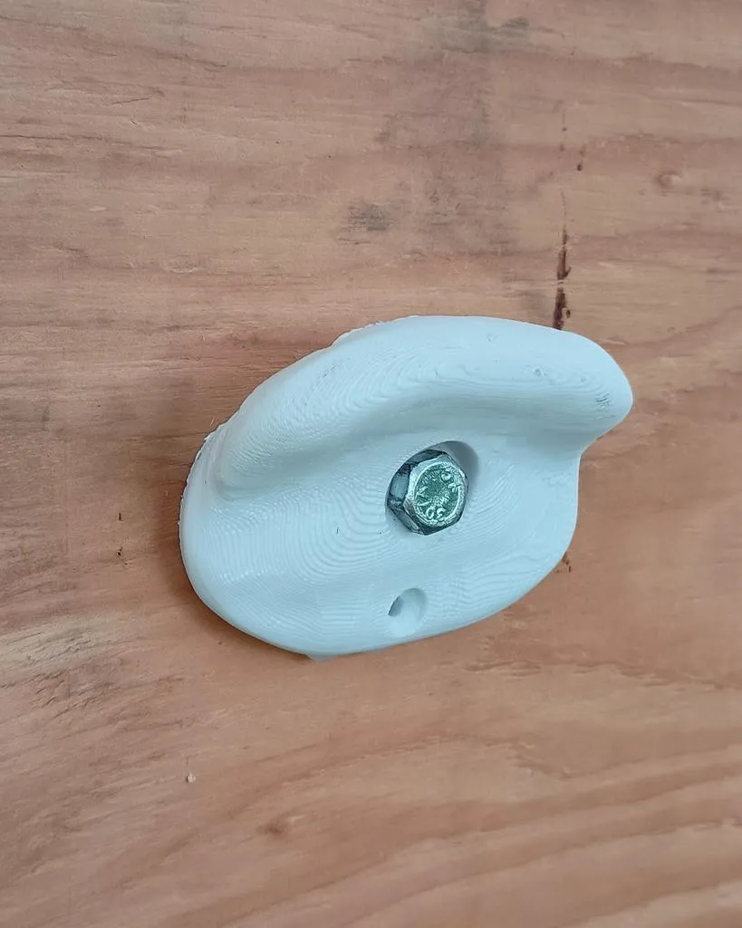 Giá đỡ leo núi bouldering thiết kế cho tường leo