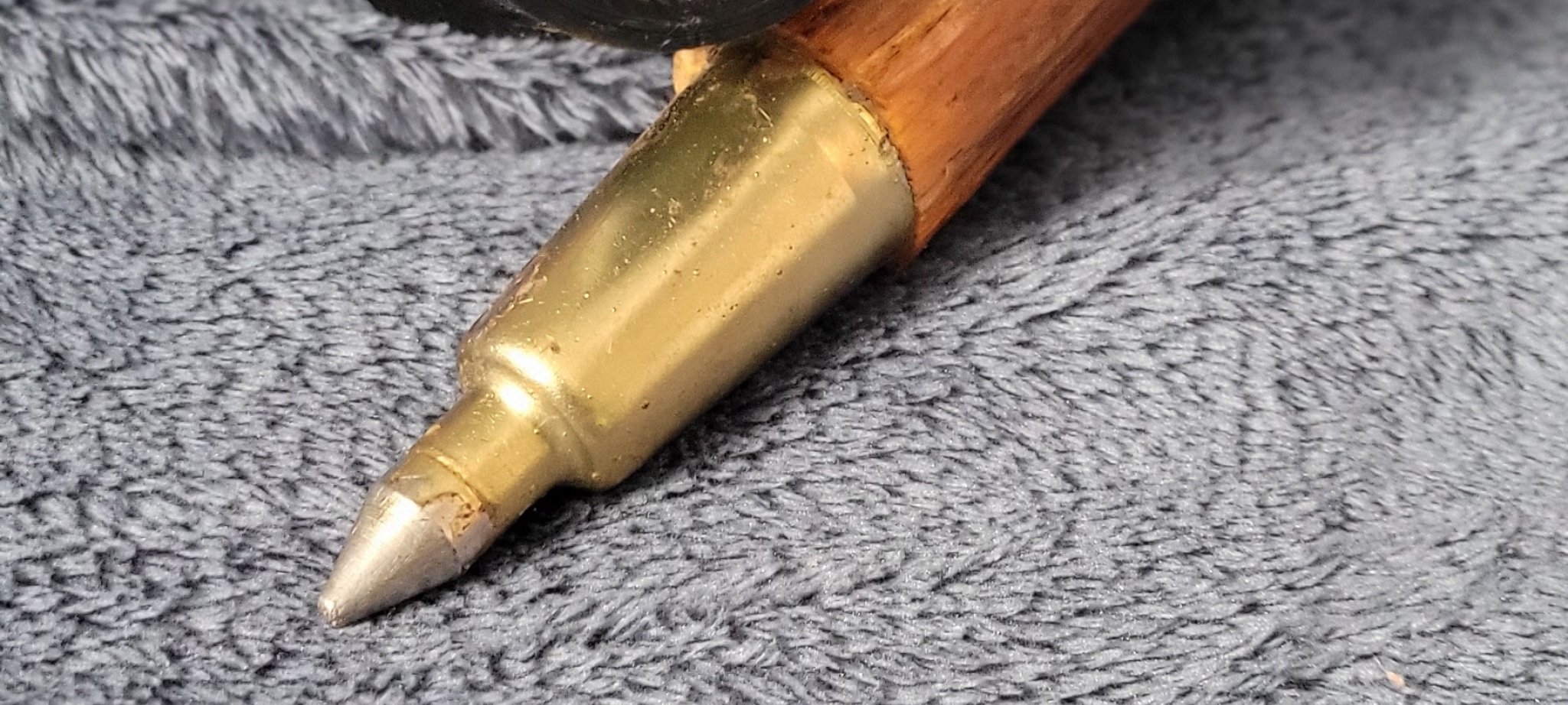 Đế bảo vệ chân cho gậy đi bộ chống trầy sàn nhà