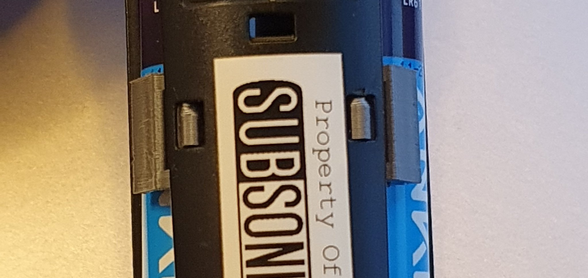 Kẹp pin AA Shure cho QLXD2, ULXD2, AXIENT AD2 95A29359