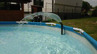 Đài phun nước hồ bơi với vòi phun thay đổi được