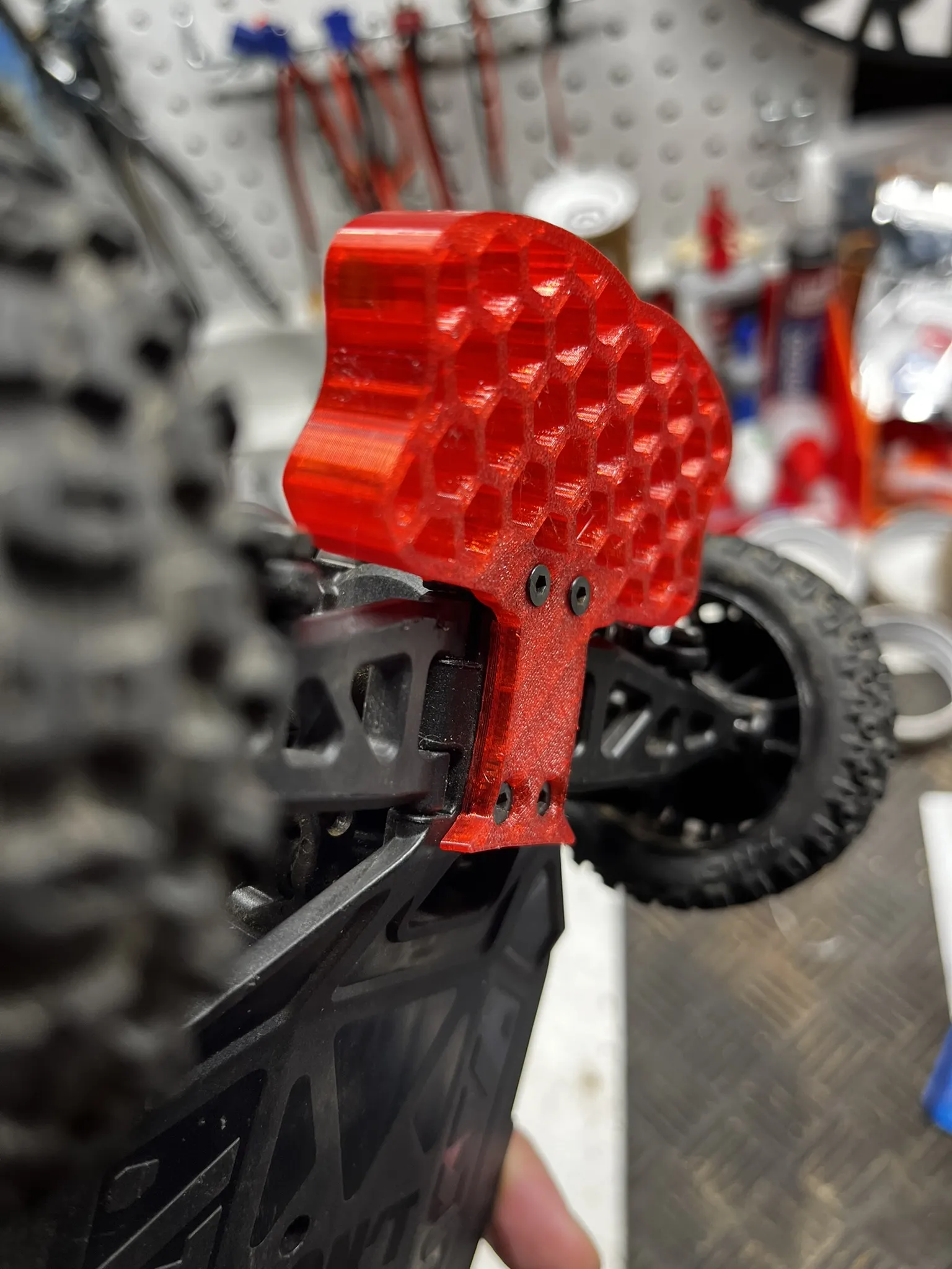 Cản đường tổ ong cho Arrma Typhon Grom