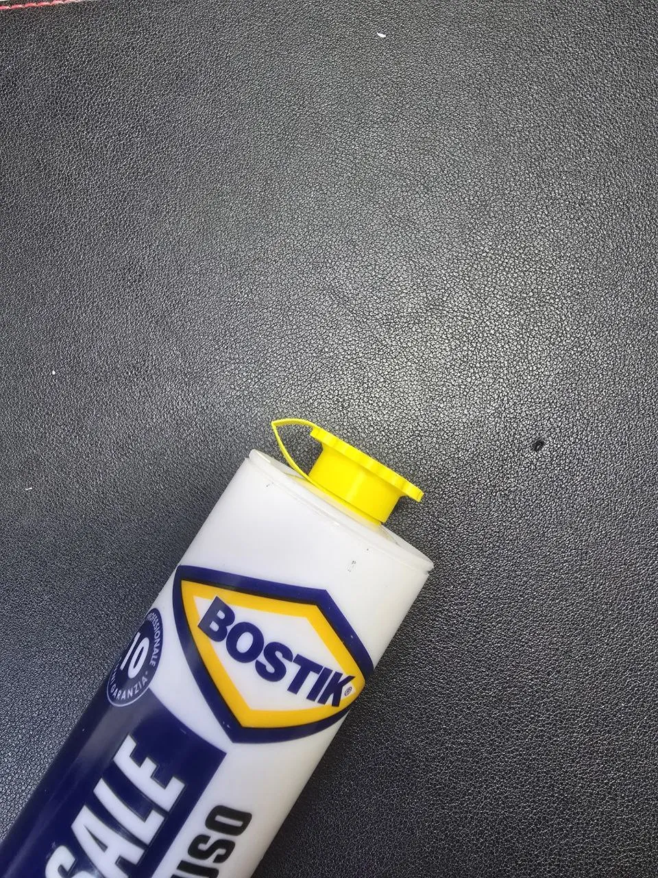 Nắp chống khô cho ống silicone mở