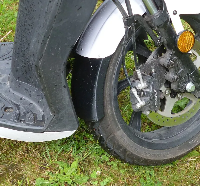 Mở rộng chắn bùn trước cho xe điện Silence S01 / Seat MÓ