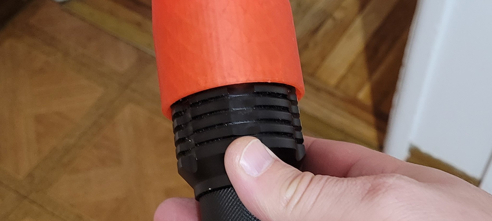 Côn báo hiệu giao thông cho đèn pin Lackland Laser