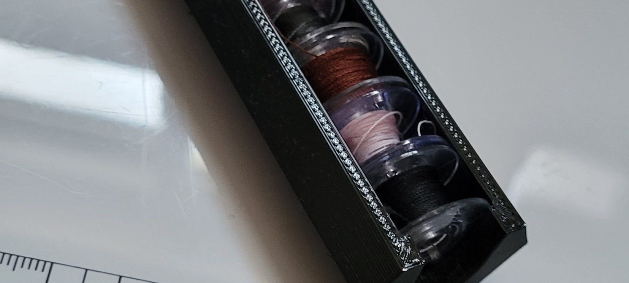 Giá đỡ cuộn chỉ cho máy may Babylock và các thương hiệu khác