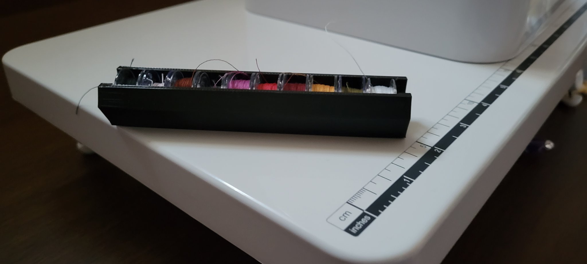 Giá đỡ cuộn chỉ cho máy may Babylock và các thương hiệu khác