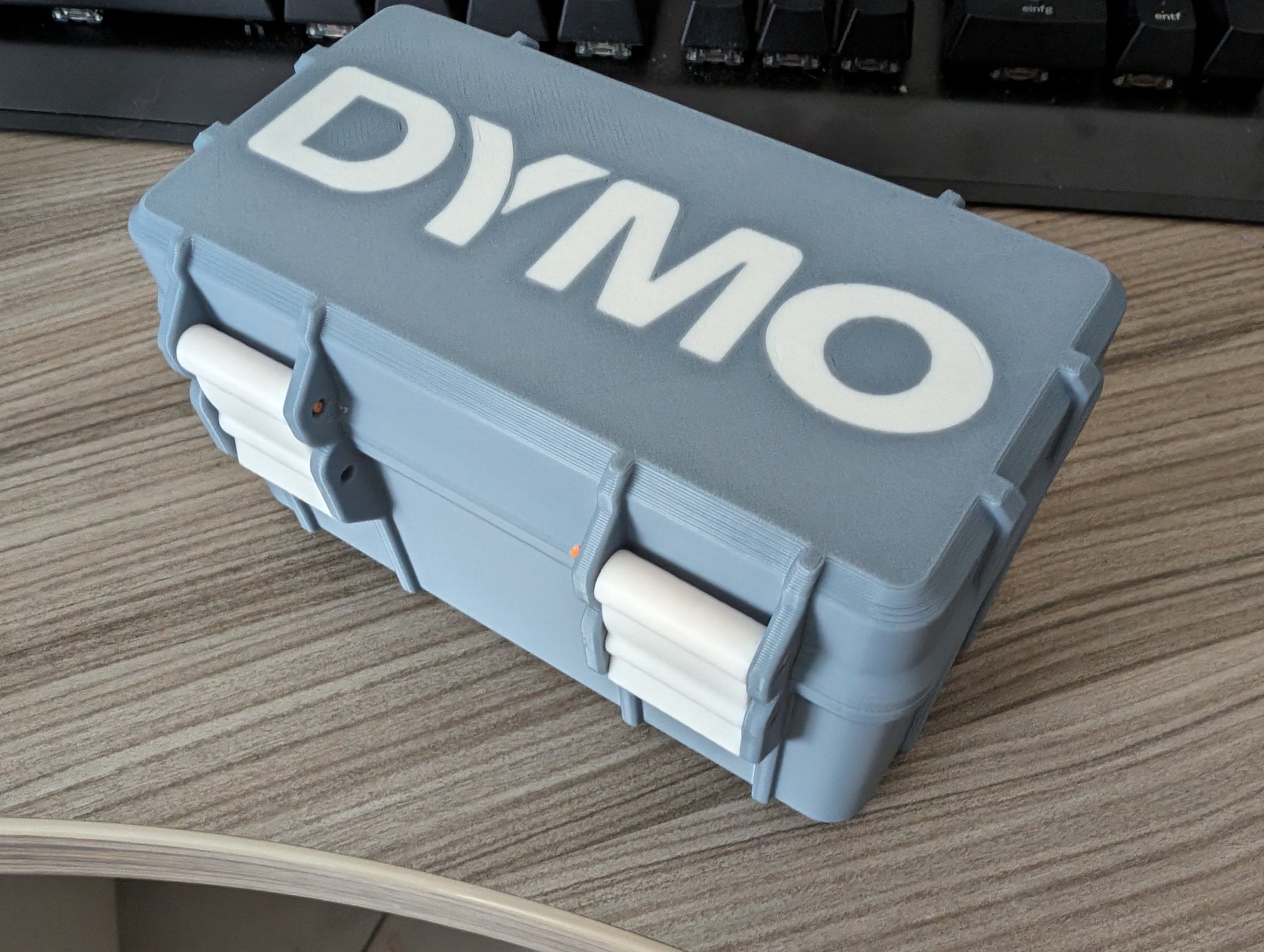 Hộp lưu trữ bền bỉ cho băng Dymo D1