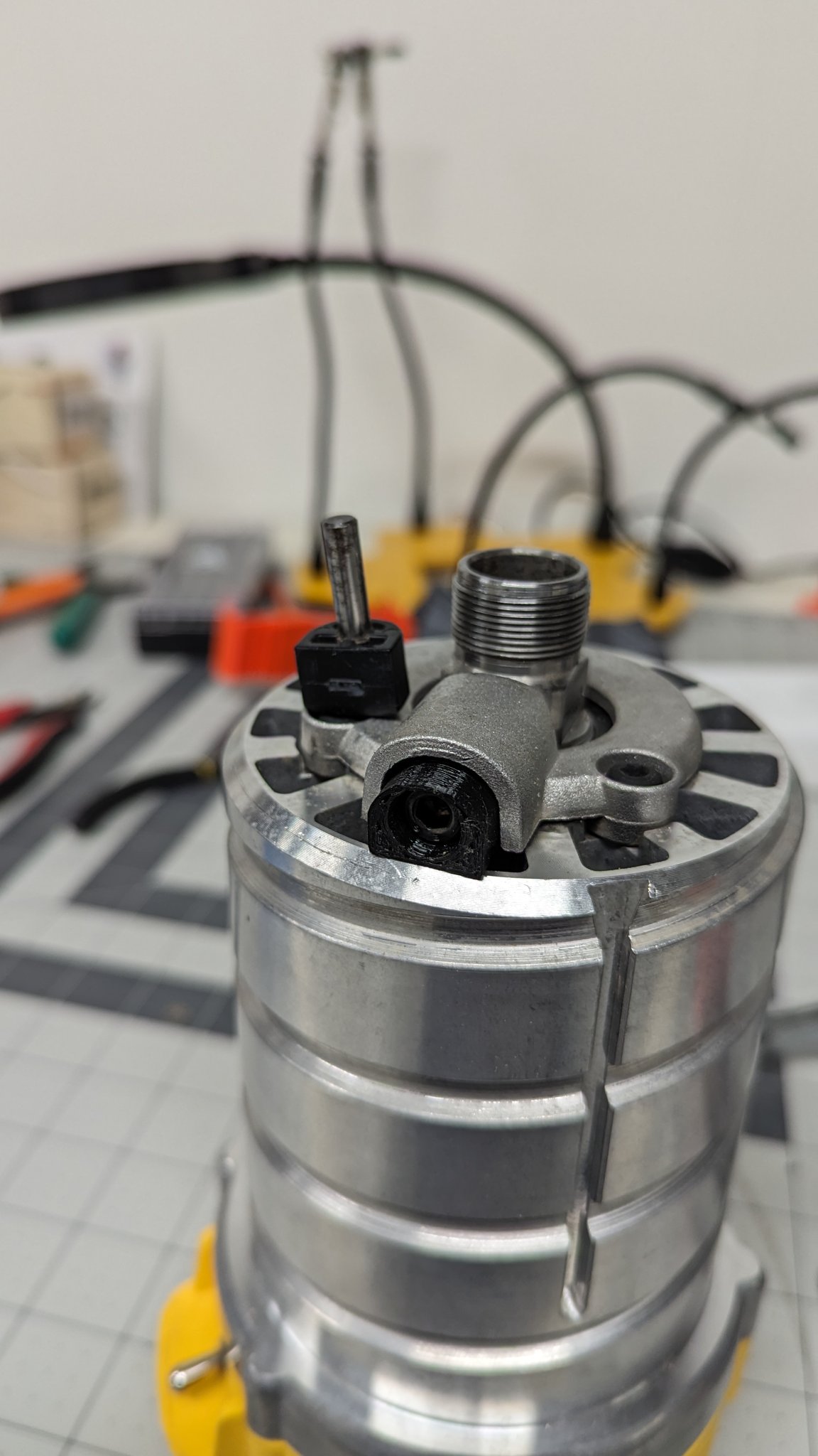 Nút khóa trục thay thế cho máy router Dewalt 600 series