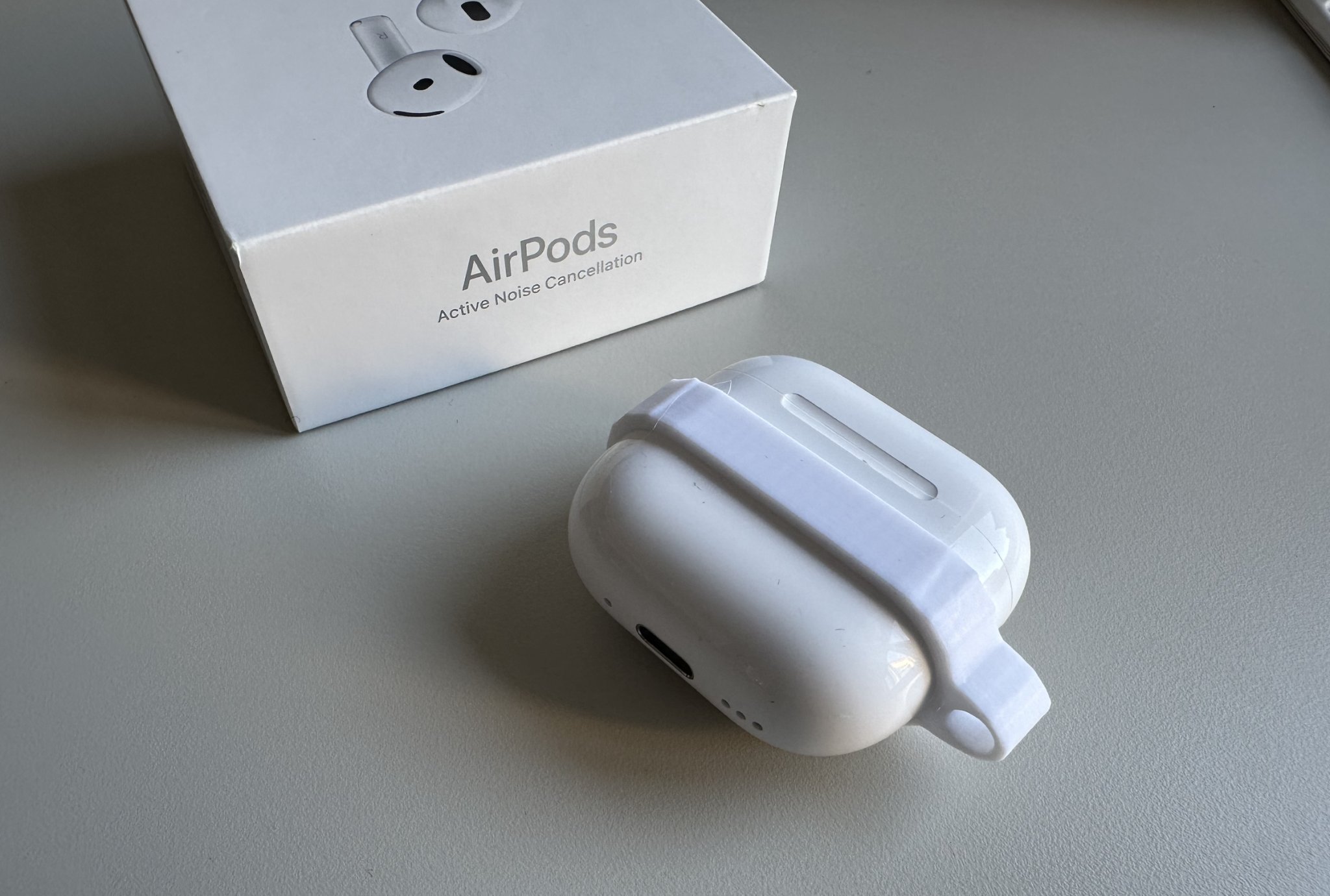 Ốp lưng đơn giản cho AirPods 4