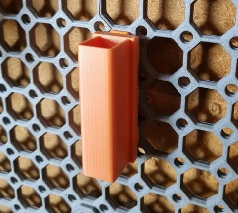 Giá đỡ kìm tiết kiệm không gian cho Multiboard / Multiconnect