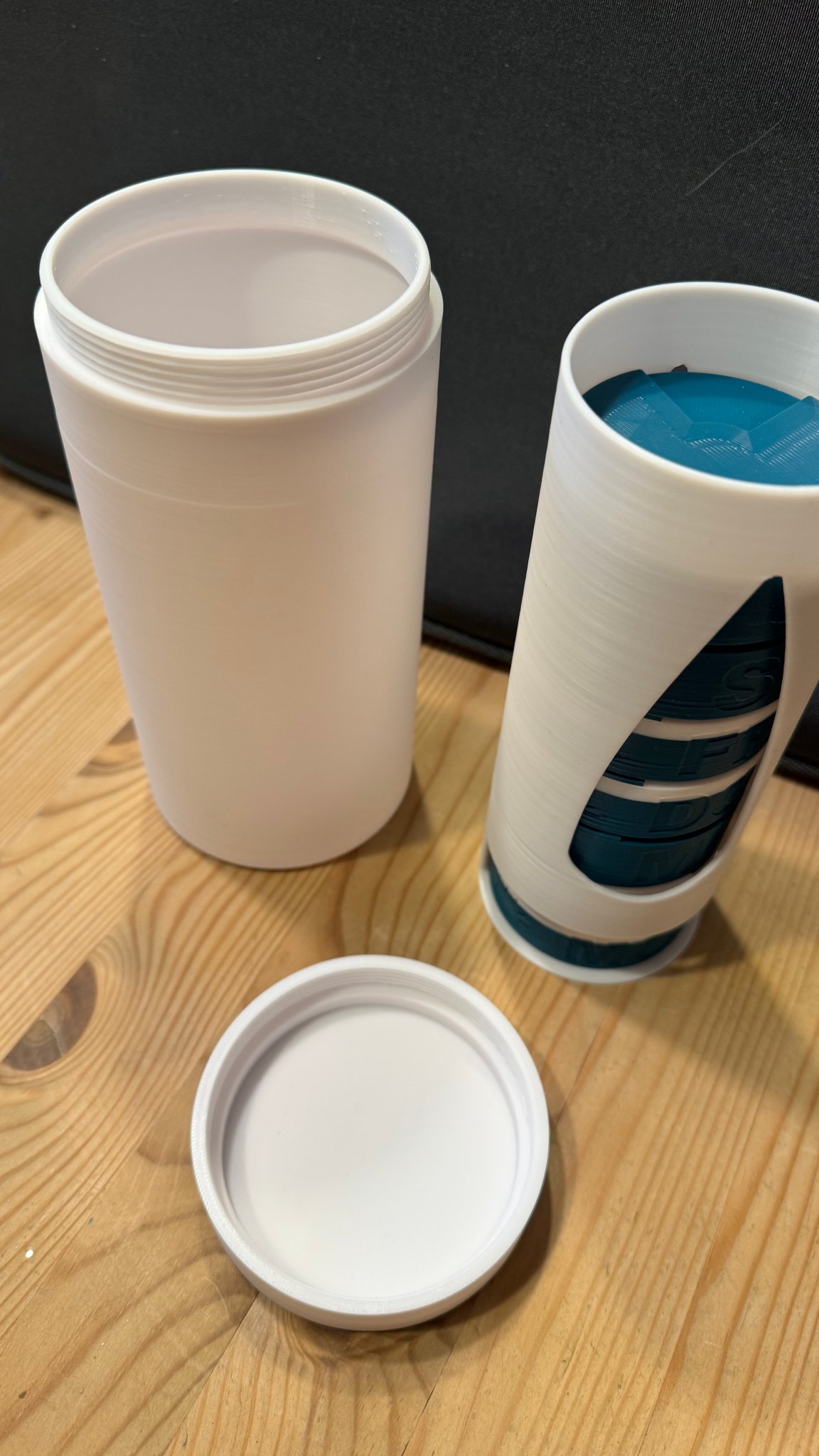 Hộp đựng thuốc 7 ngày có dispenser và hộp du lịch nắp vặn