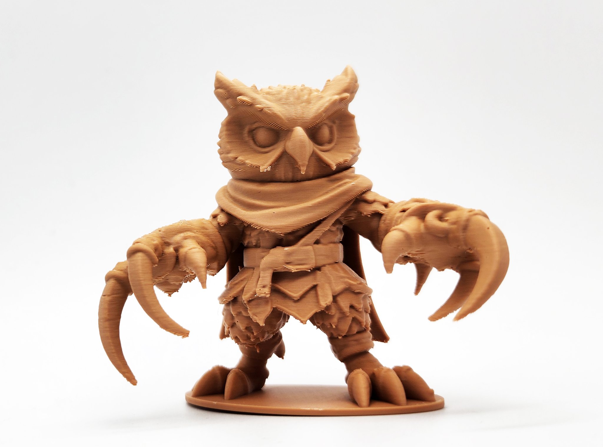 Nhân vật phiêu lưu cú mèo - Shapeshifter với khả năng tàng hình