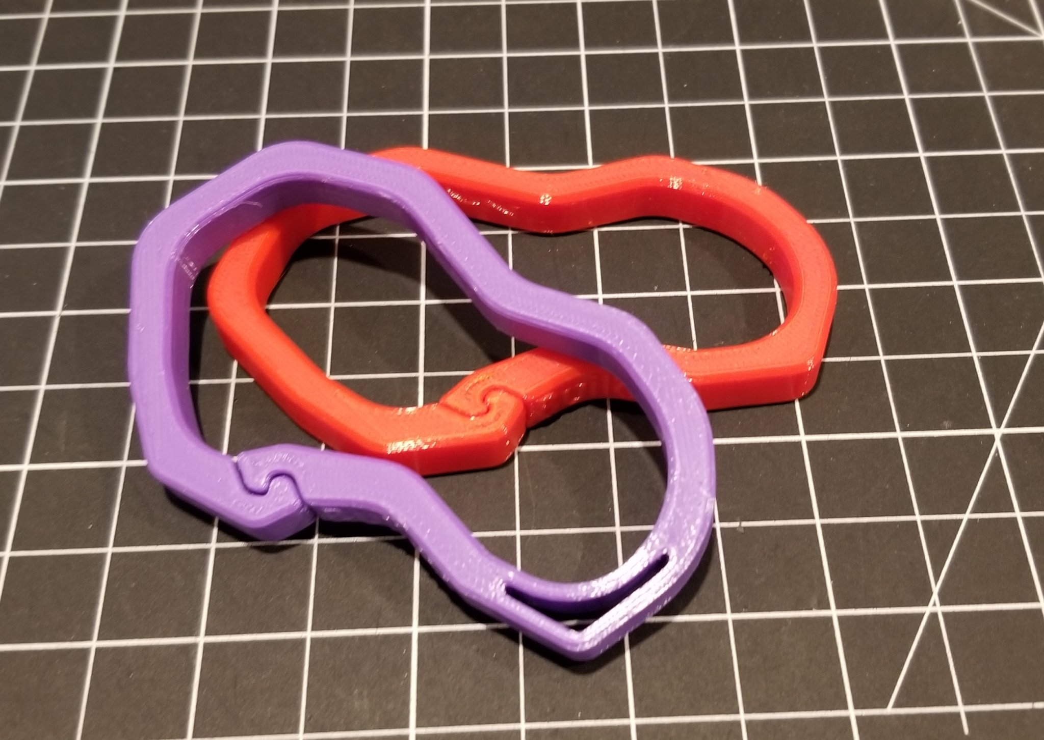 #0037 Carabiner BX Cứng Cáp, Tiện Dụng