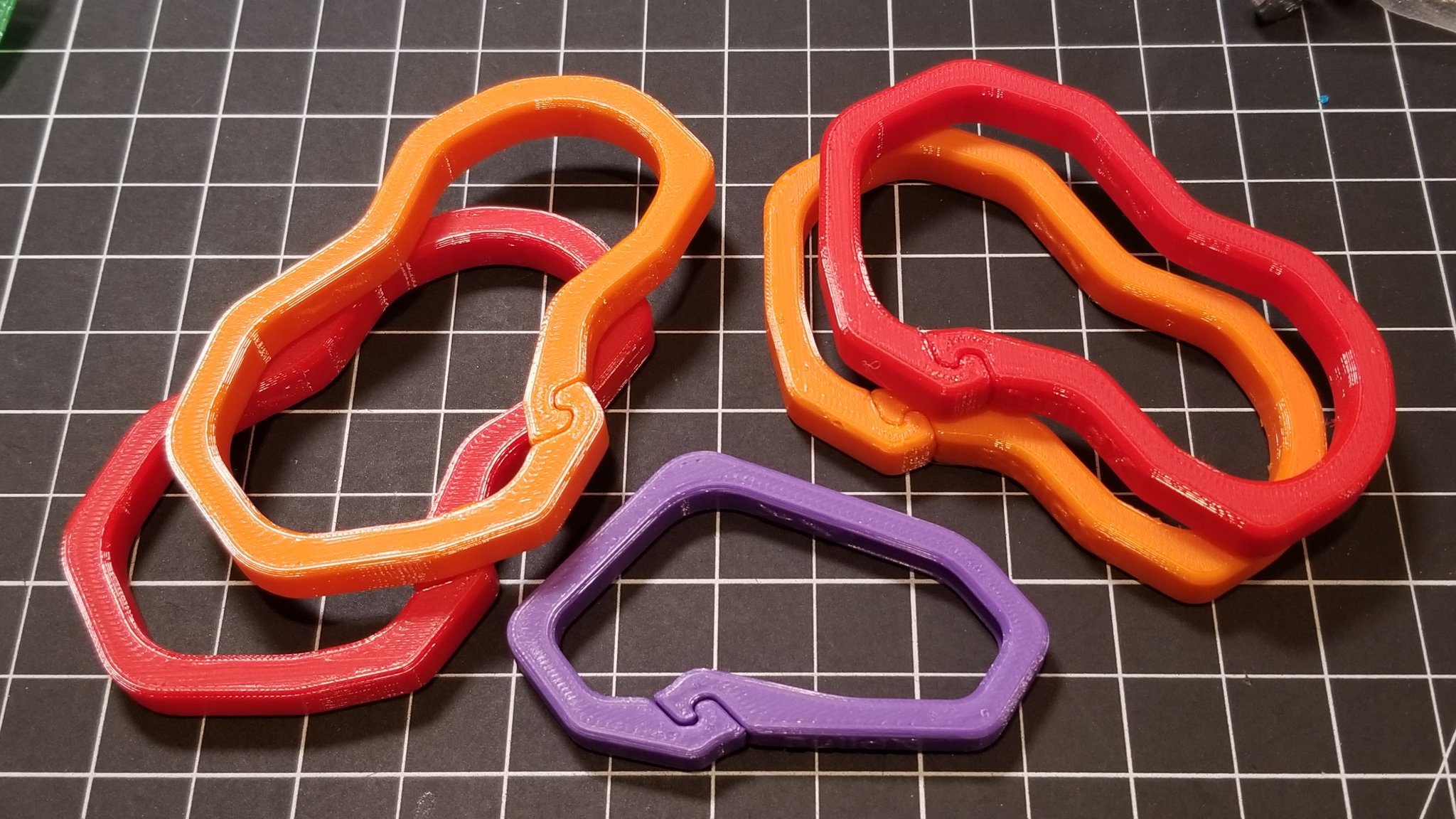 #0037 Carabiner BX Cứng Cáp, Tiện Dụng