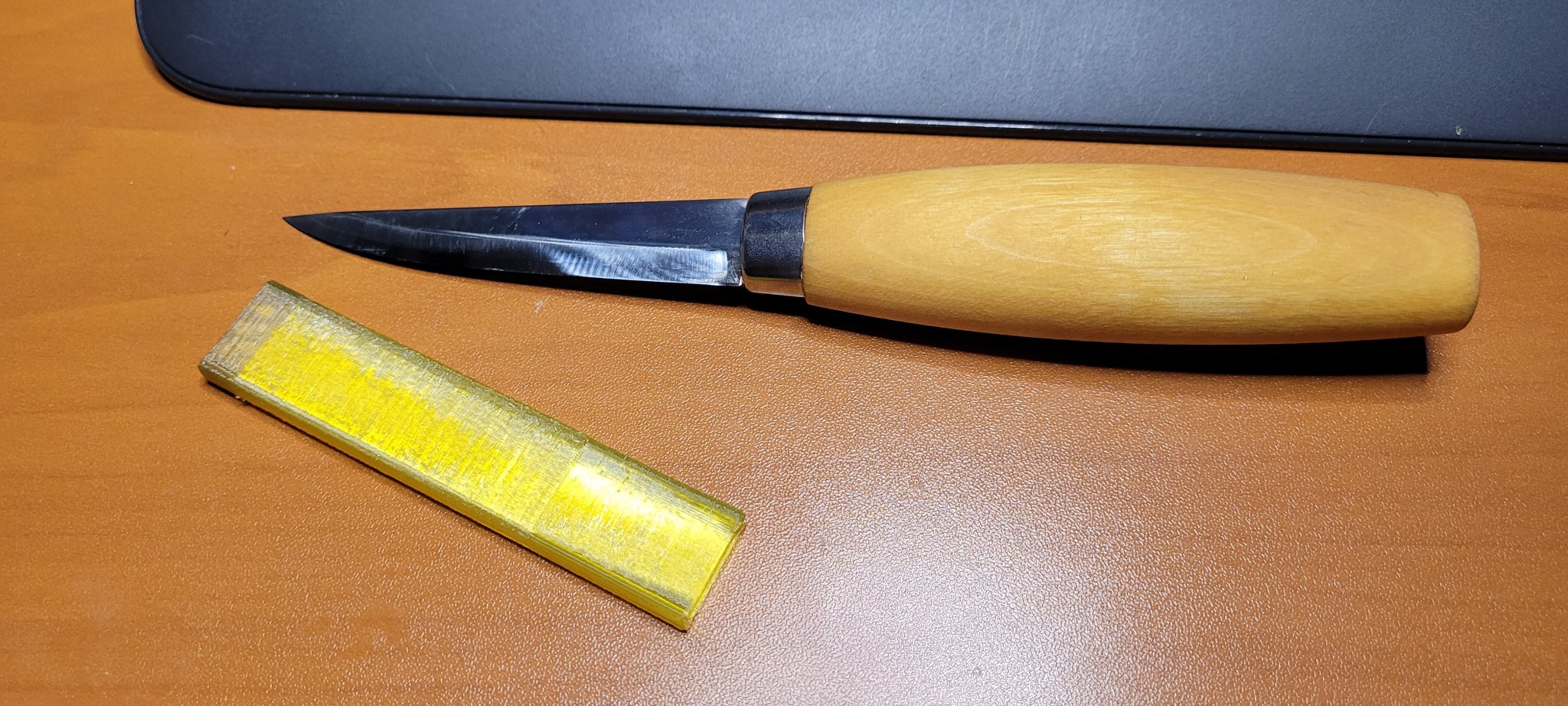 Bìa cho dao khắc gỗ Morakniv 106