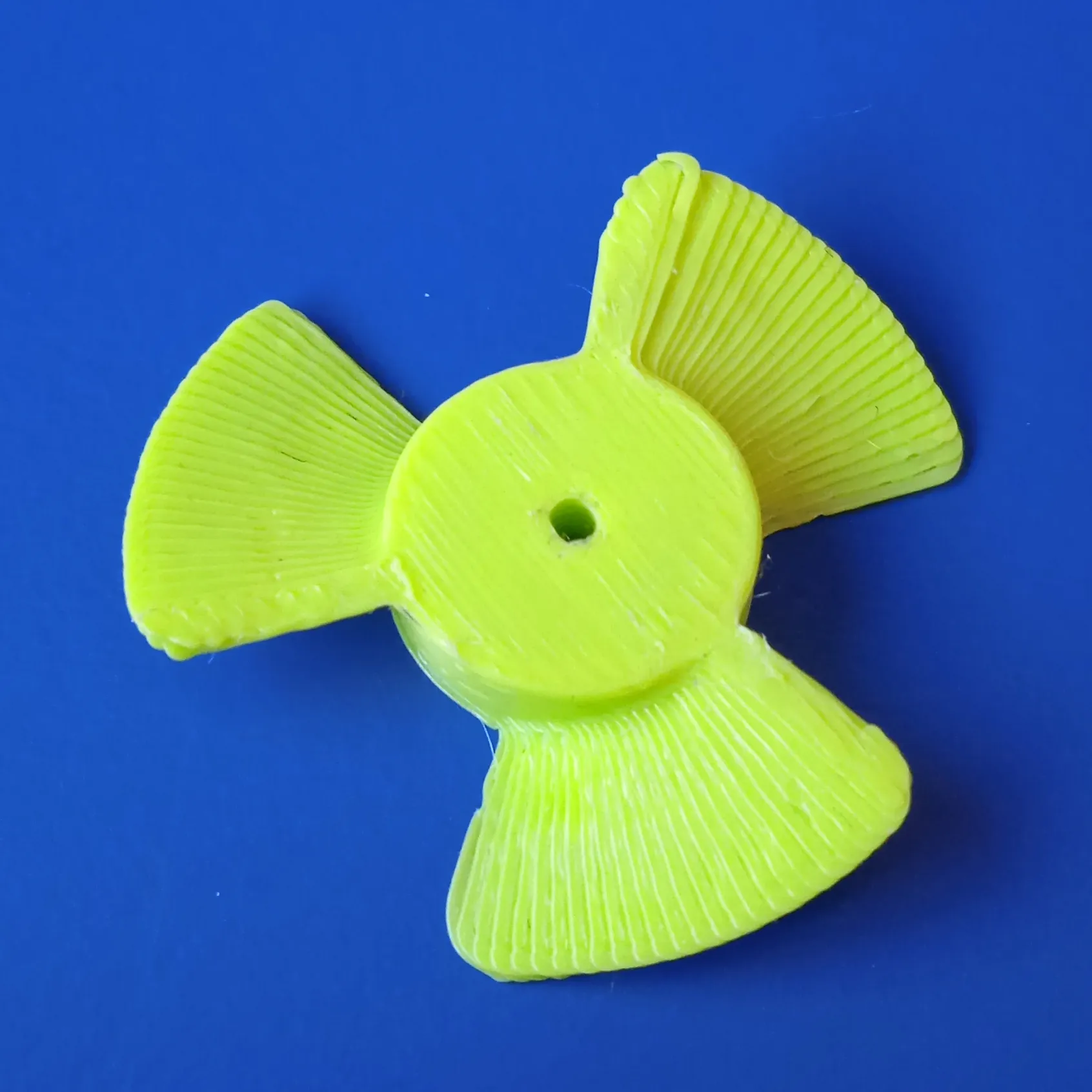 Cánh quạt cho động cơ toy với trục 2 mm