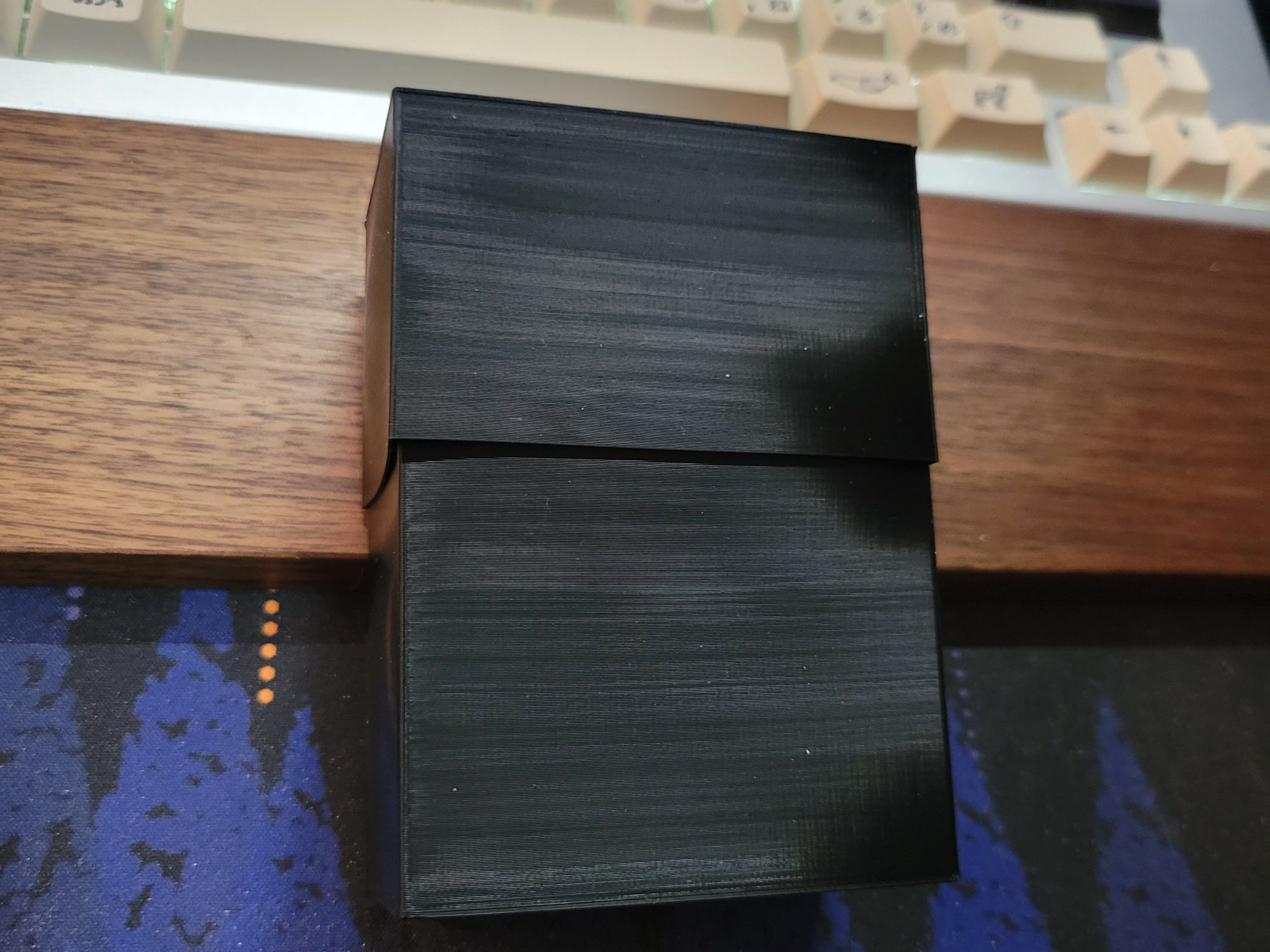 Hộp đựng bài ma thuật mỏng cho hơn 120 thẻ