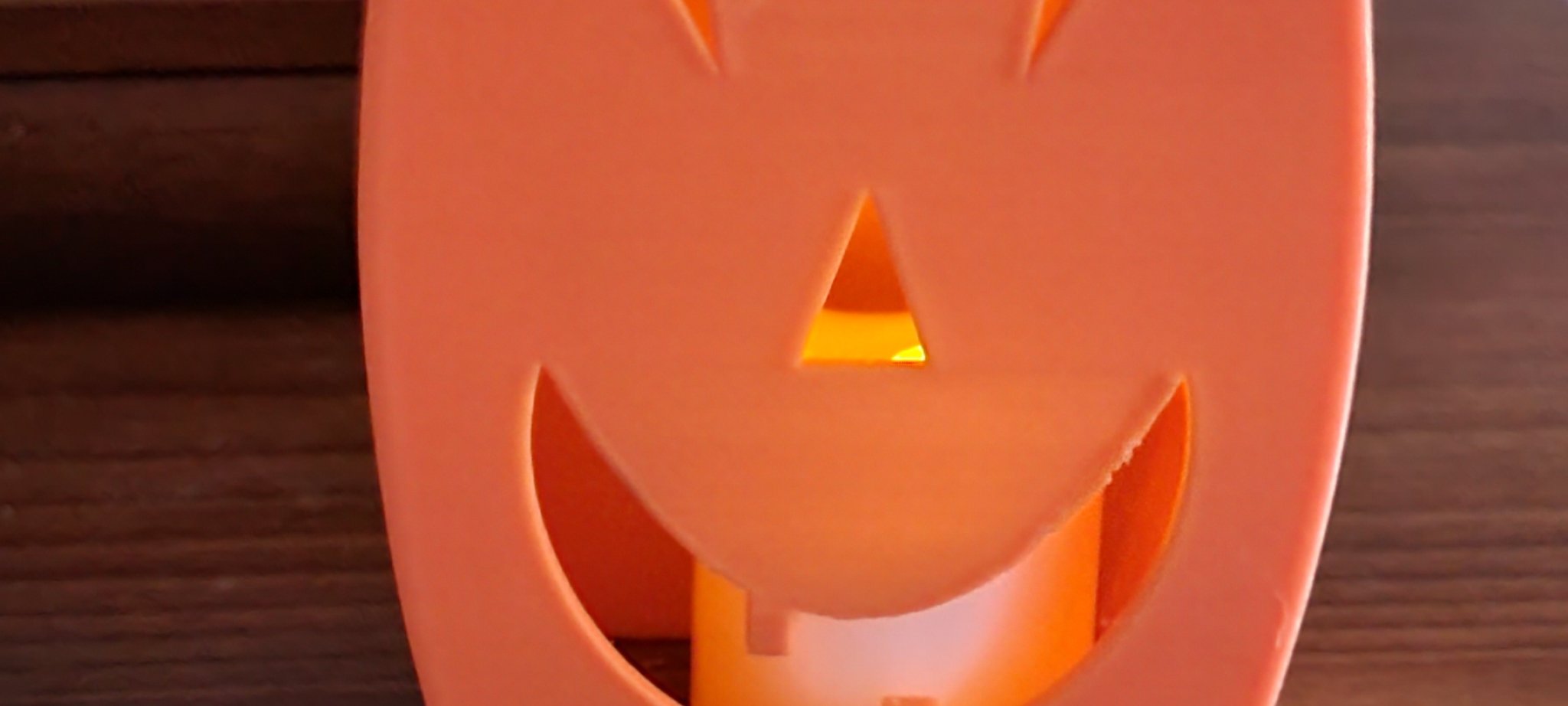 Bí ngô Halloween đơn giản để trang trí