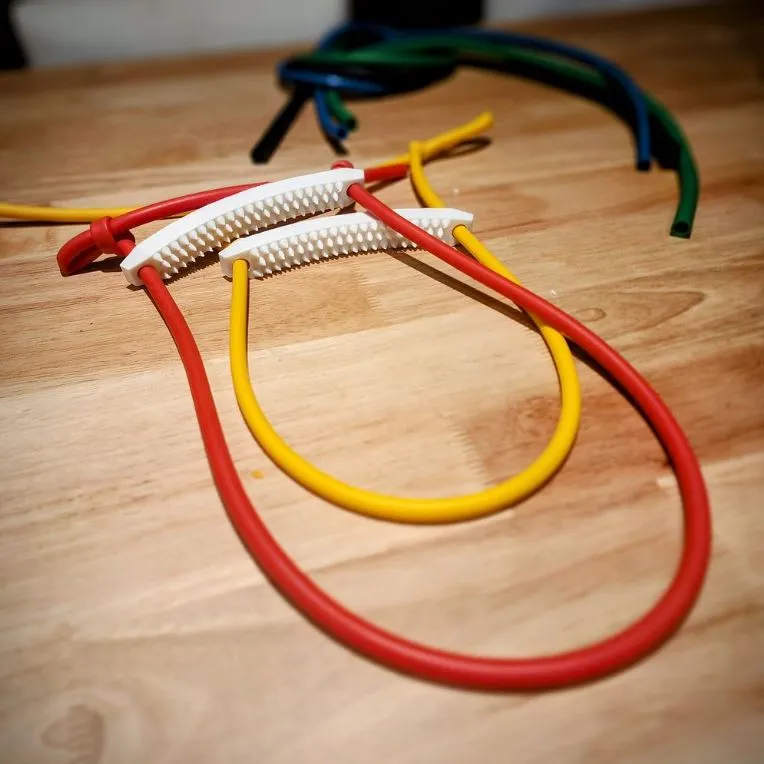 Cái châm chích Spiked Snapper cho trò chơi SM