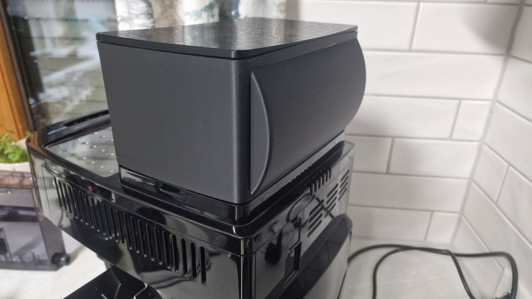 Container đựng hạt cà phê DeLonghi Magnifica S XL 1kg